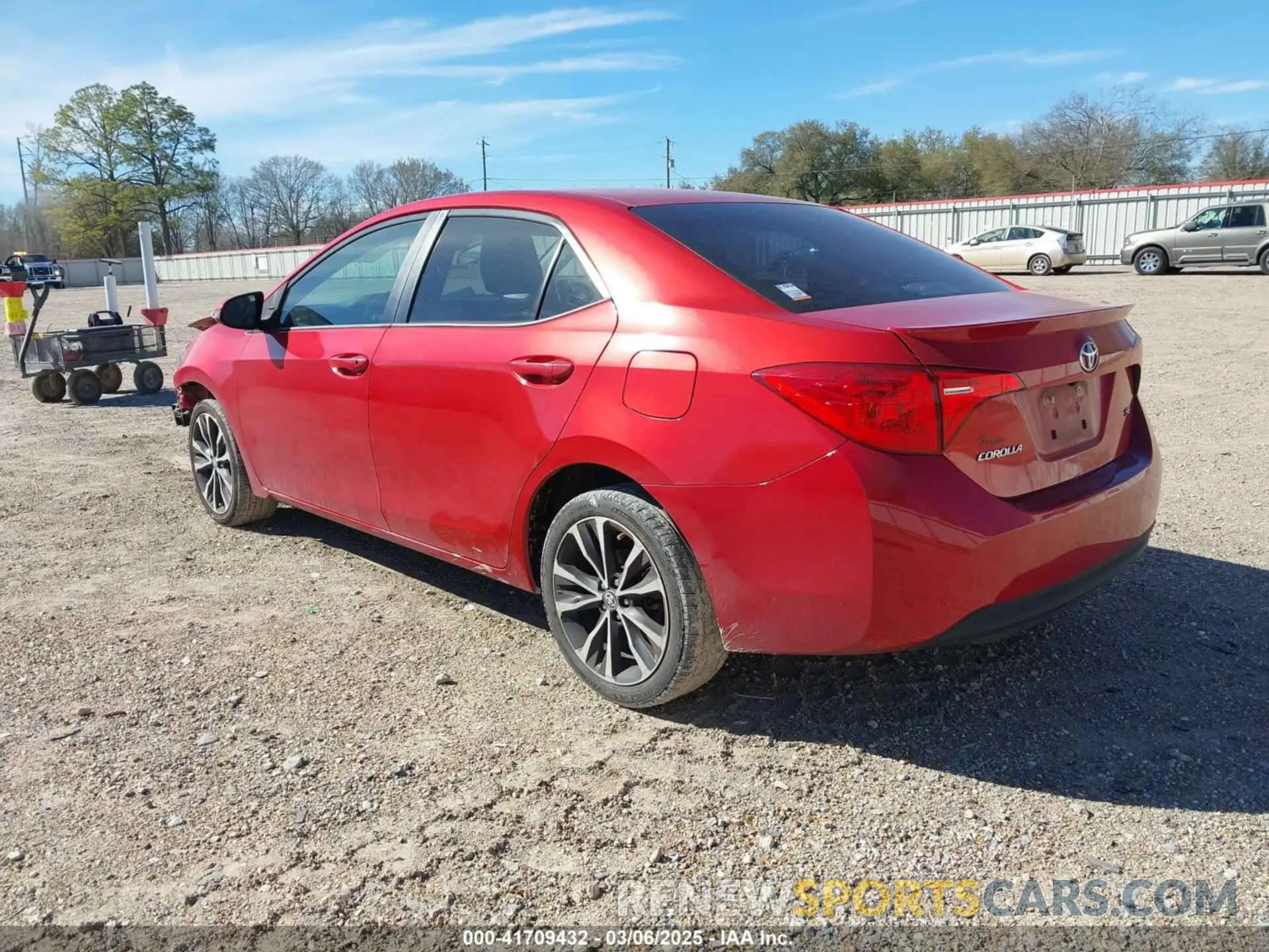 3 fotografías del automóvil dañado 5YFBURHE8KP861582 TOYOTA COROLLA 2019