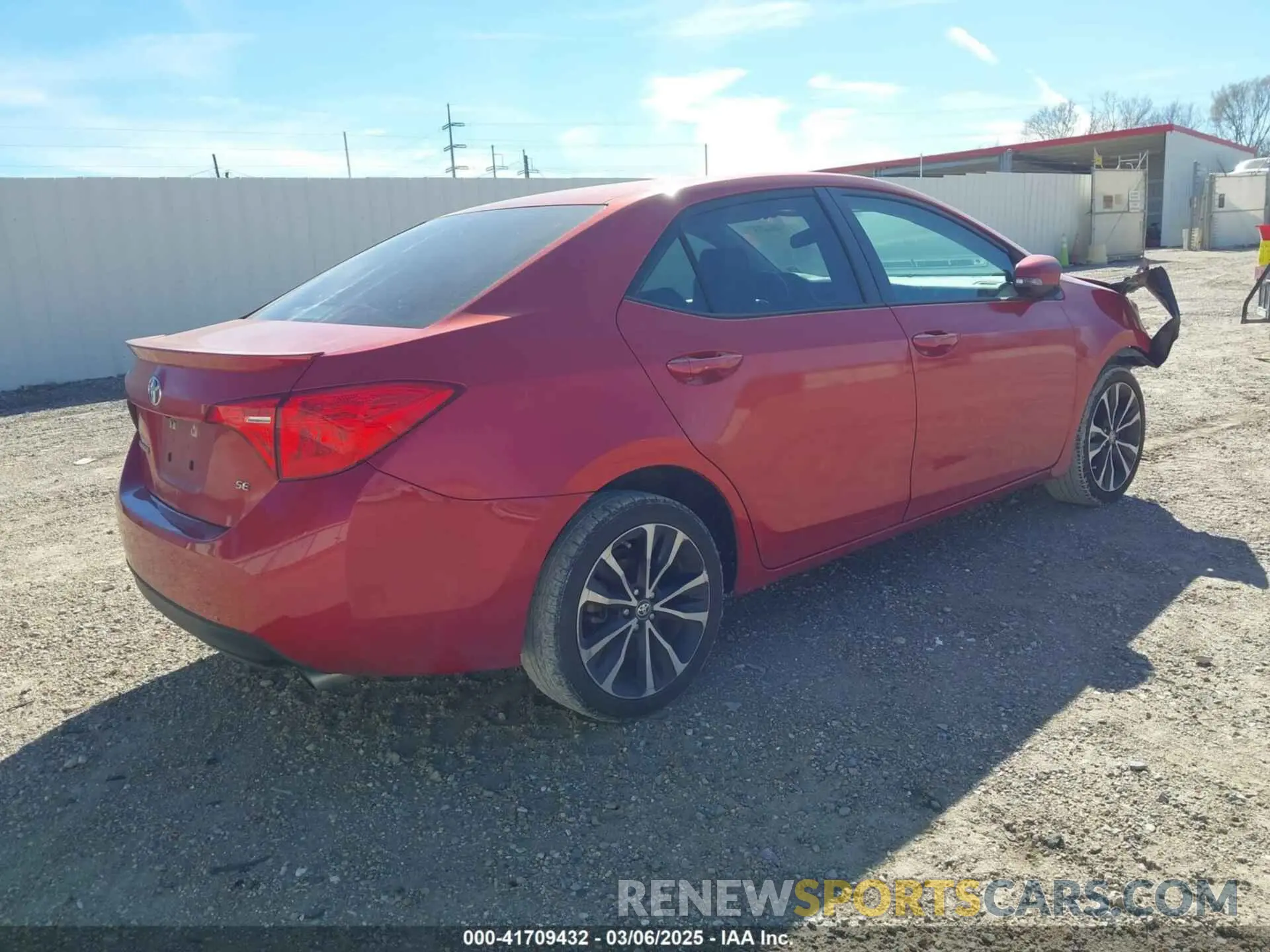 4 fotografías del automóvil dañado 5YFBURHE8KP861582 TOYOTA COROLLA 2019