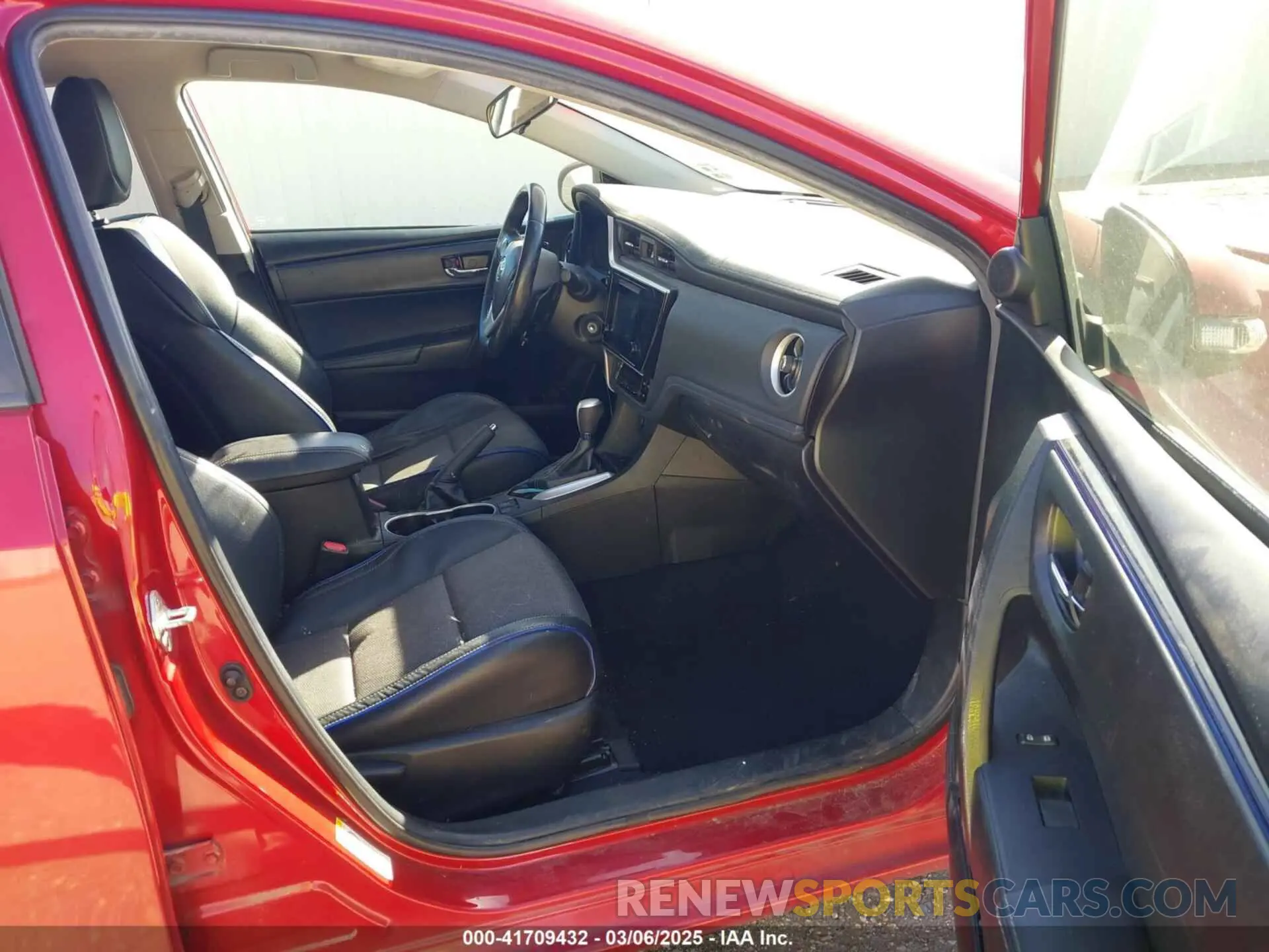 5 fotografías del automóvil dañado 5YFBURHE8KP861582 TOYOTA COROLLA 2019