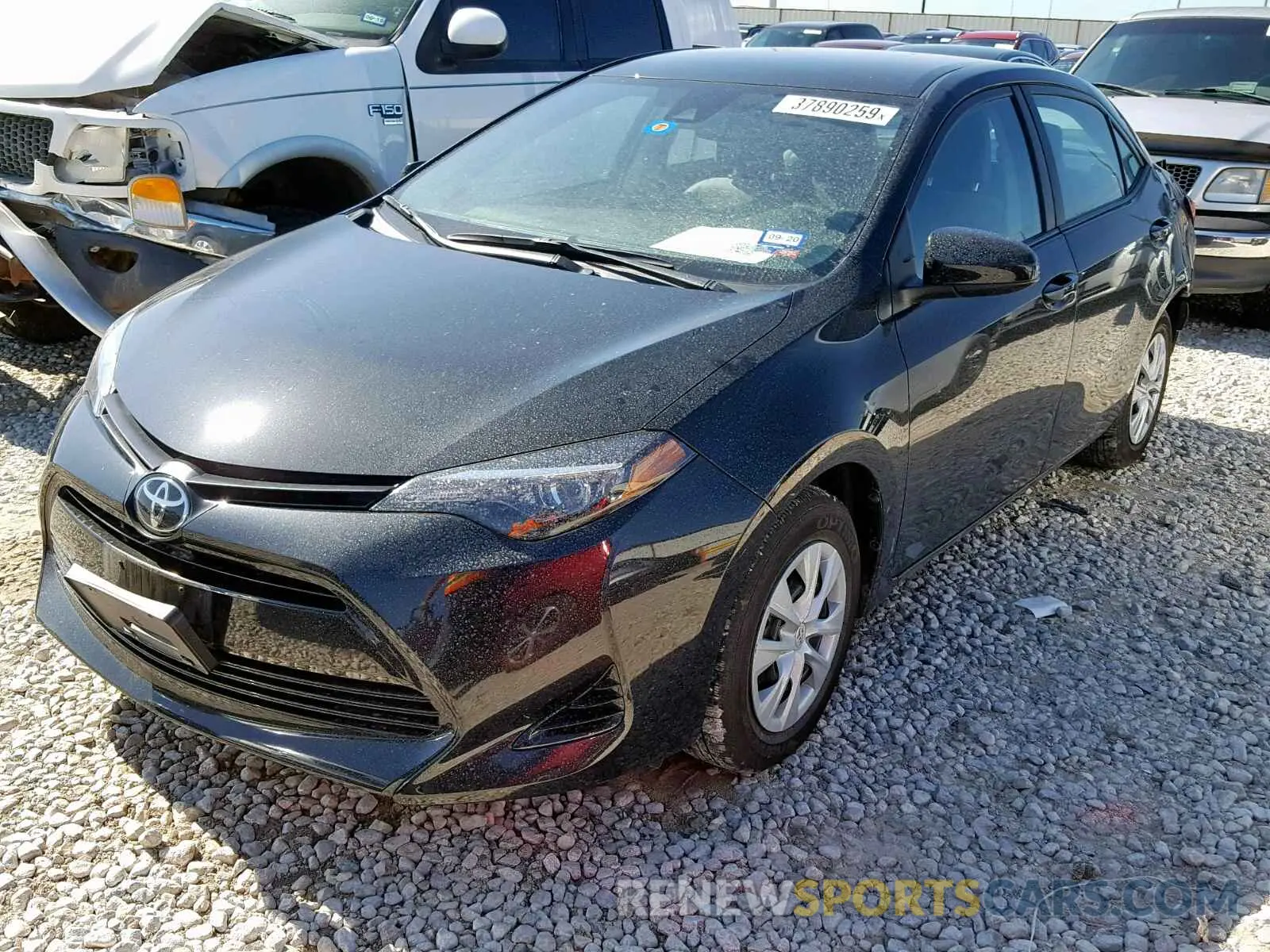 2 fotografías del automóvil dañado 5YFBURHE8KP862439 TOYOTA COROLLA 2019