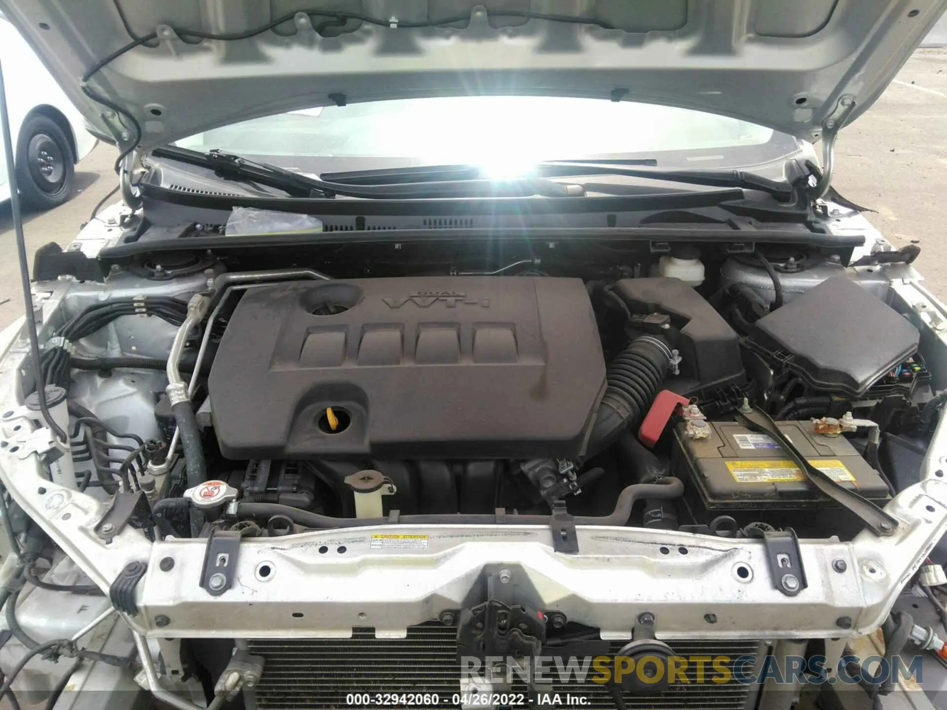 10 fotografías del automóvil dañado 5YFBURHE8KP864238 TOYOTA COROLLA 2019