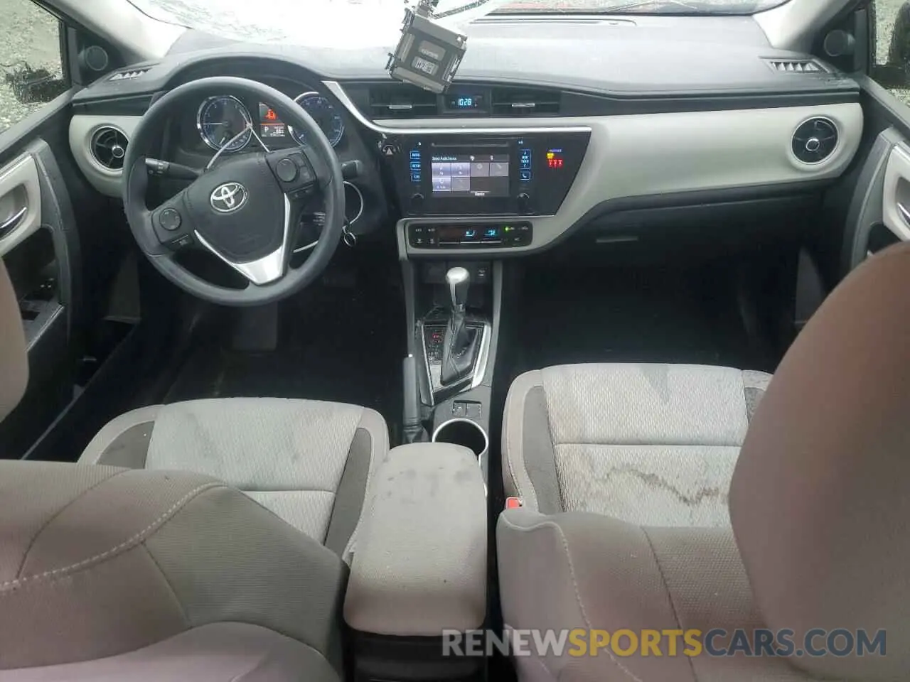 8 fotografías del automóvil dañado 5YFBURHE8KP866376 TOYOTA COROLLA 2019