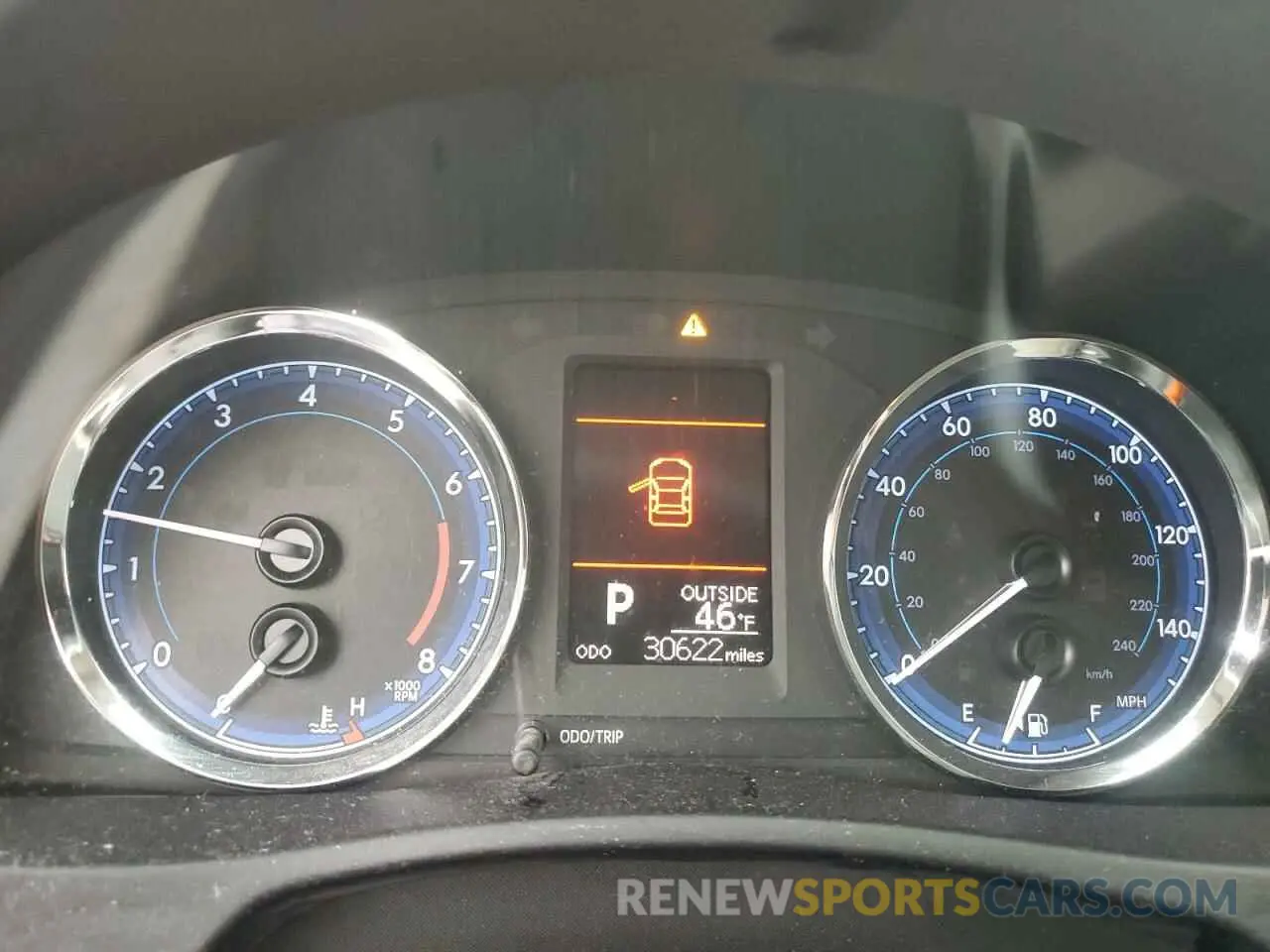 9 fotografías del automóvil dañado 5YFBURHE8KP866376 TOYOTA COROLLA 2019