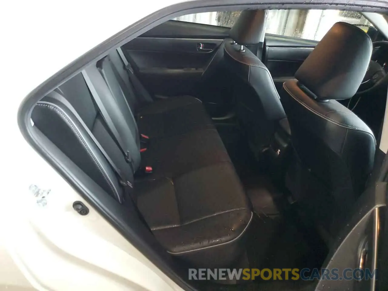 10 fotografías del automóvil dañado 5YFBURHE8KP868449 TOYOTA COROLLA 2019