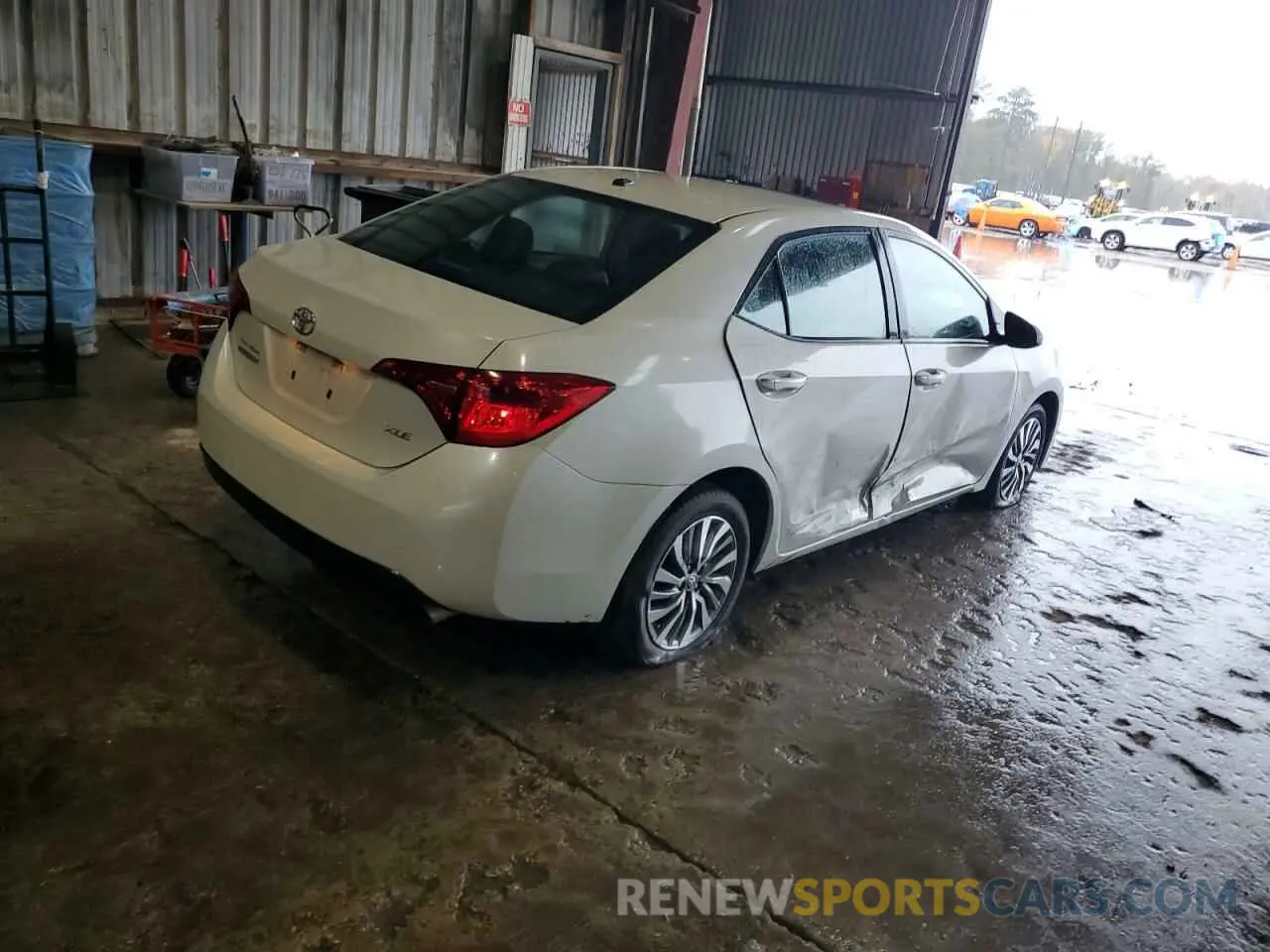 3 fotografías del automóvil dañado 5YFBURHE8KP868449 TOYOTA COROLLA 2019