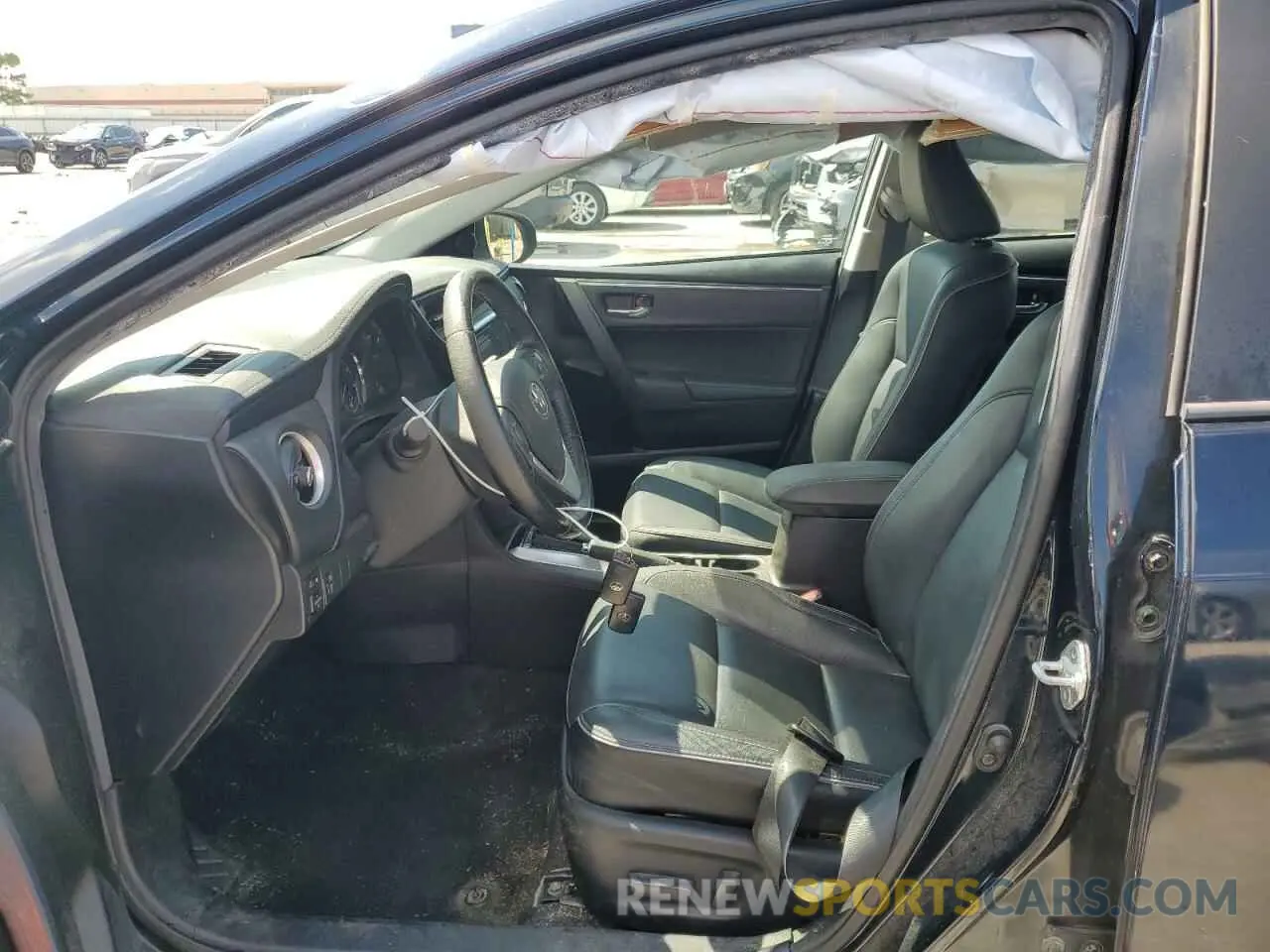 7 fotografías del automóvil dañado 5YFBURHE8KP869407 TOYOTA COROLLA 2019