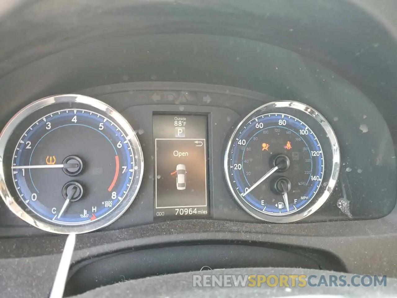 9 fotografías del automóvil dañado 5YFBURHE8KP869407 TOYOTA COROLLA 2019