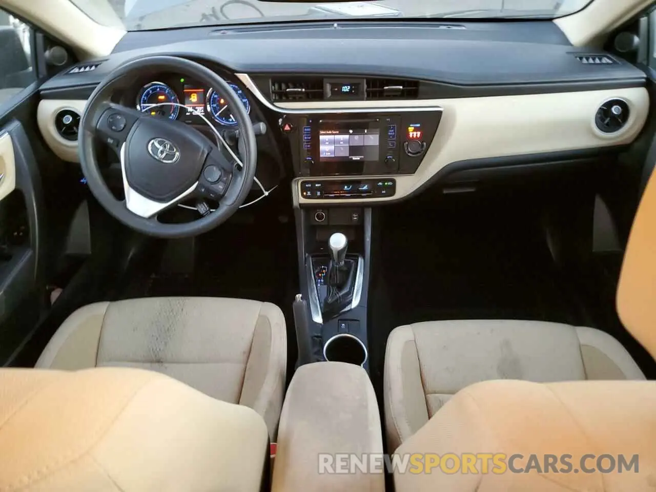 8 fotografías del automóvil dañado 5YFBURHE8KP872498 TOYOTA COROLLA 2019