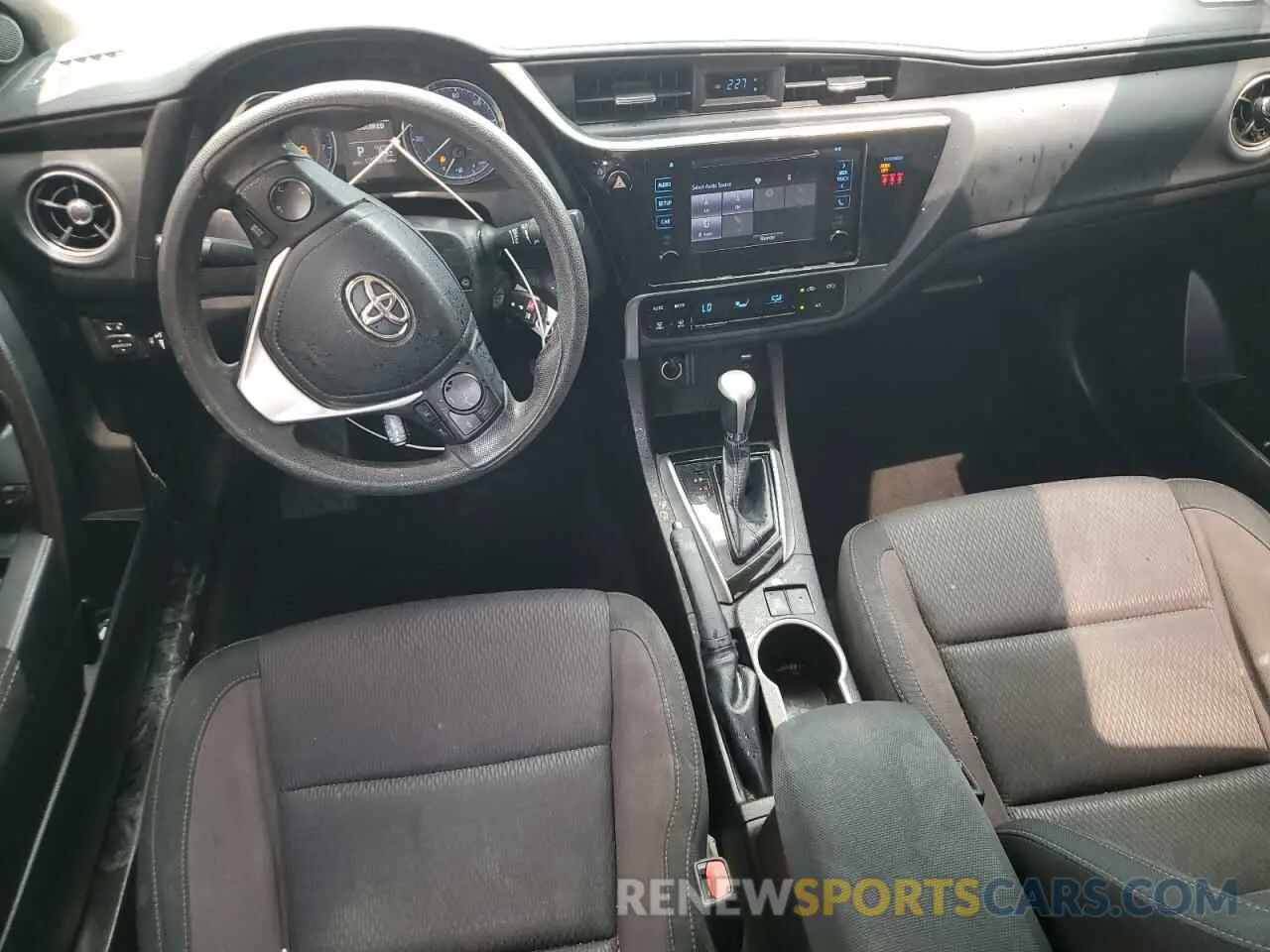 8 fotografías del automóvil dañado 5YFBURHE8KP872856 TOYOTA COROLLA 2019