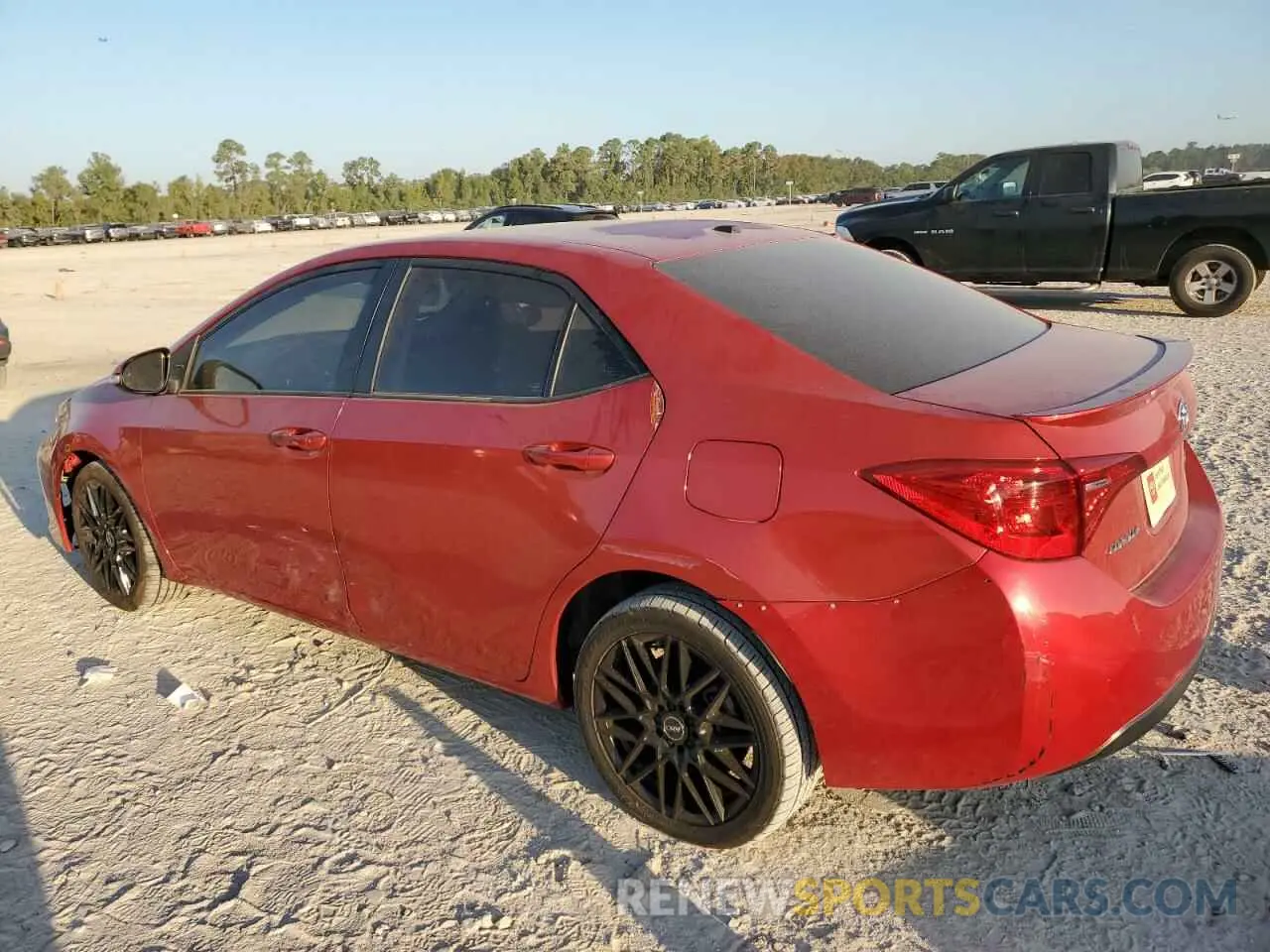 2 fotografías del automóvil dañado 5YFBURHE8KP875109 TOYOTA COROLLA 2019
