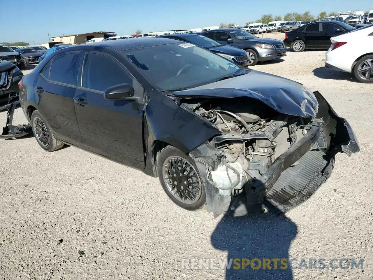 4 fotografías del automóvil dañado 5YFBURHE8KP877300 TOYOTA COROLLA 2019