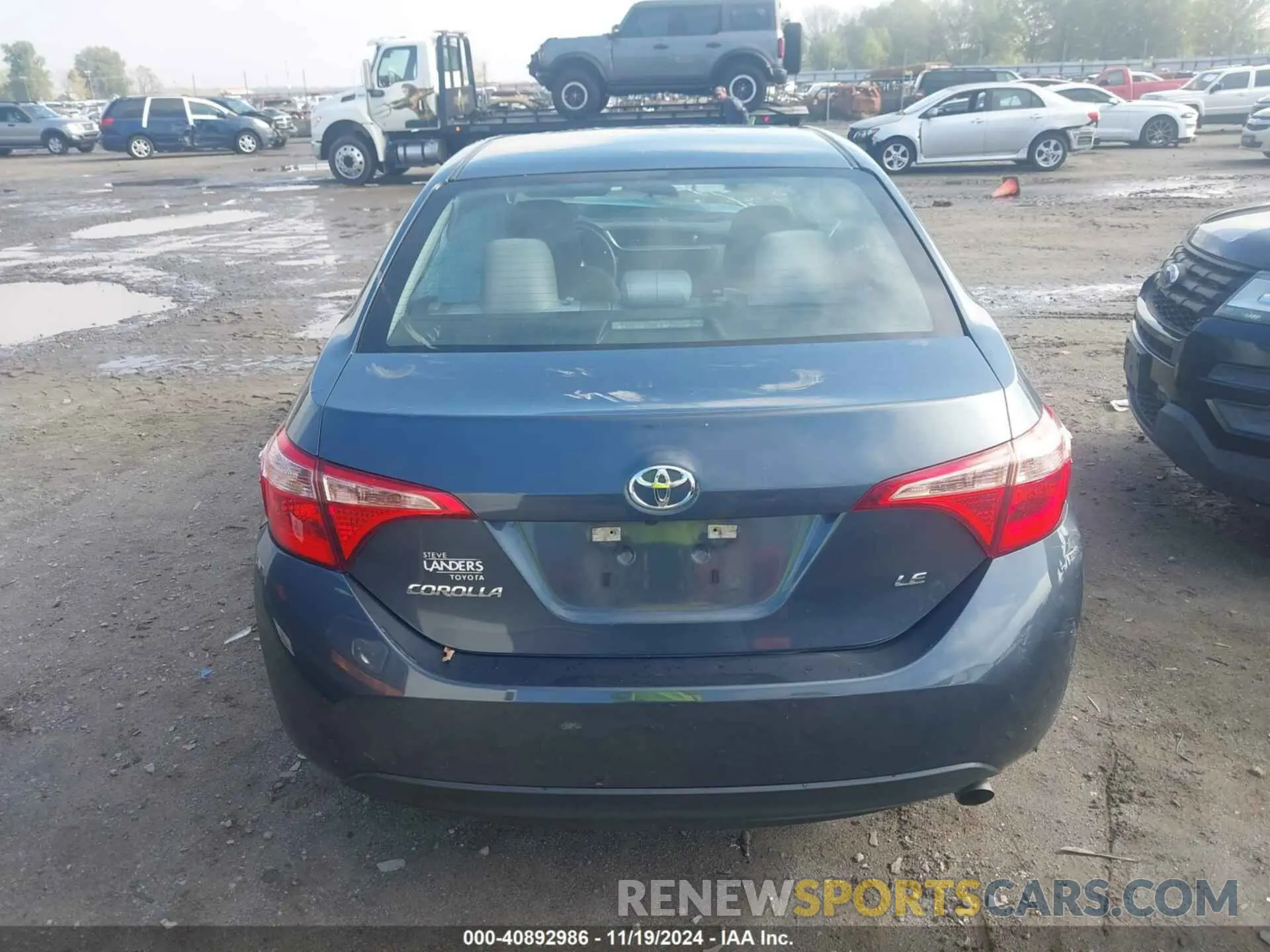 17 fotografías del automóvil dañado 5YFBURHE8KP877975 TOYOTA COROLLA 2019