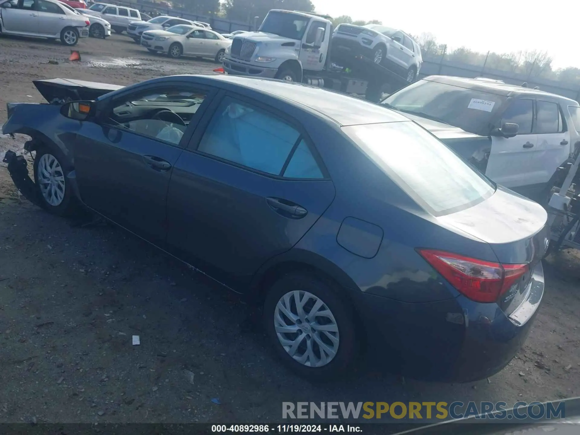 3 fotografías del automóvil dañado 5YFBURHE8KP877975 TOYOTA COROLLA 2019