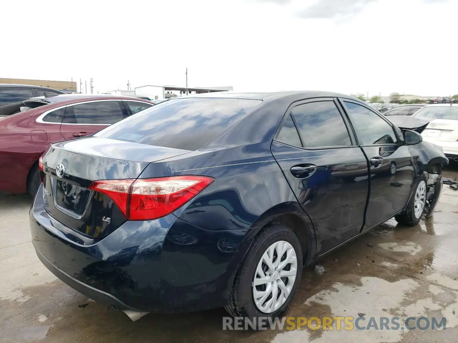 4 fotografías del automóvil dañado 5YFBURHE8KP883551 TOYOTA COROLLA 2019