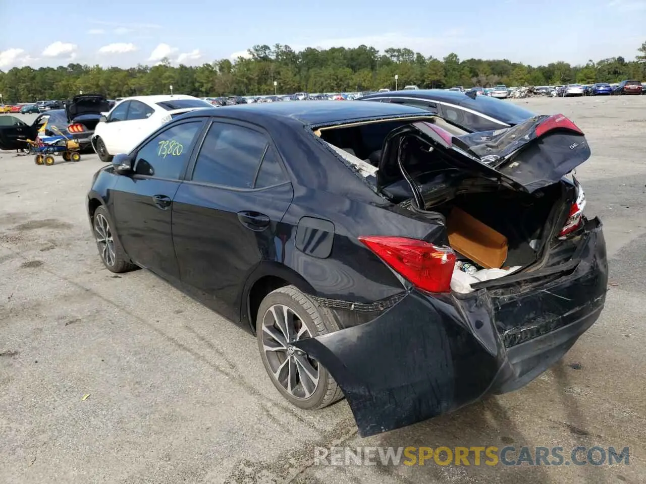 3 fotografías del automóvil dañado 5YFBURHE8KP884280 TOYOTA COROLLA 2019