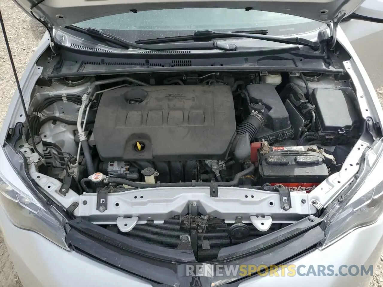 11 fotografías del automóvil dañado 5YFBURHE8KP885736 TOYOTA COROLLA 2019