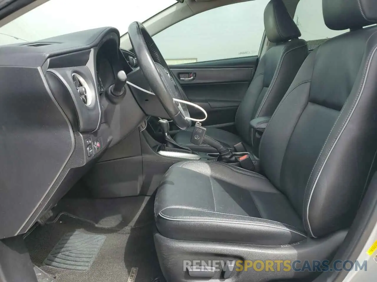 7 fotografías del automóvil dañado 5YFBURHE8KP885736 TOYOTA COROLLA 2019