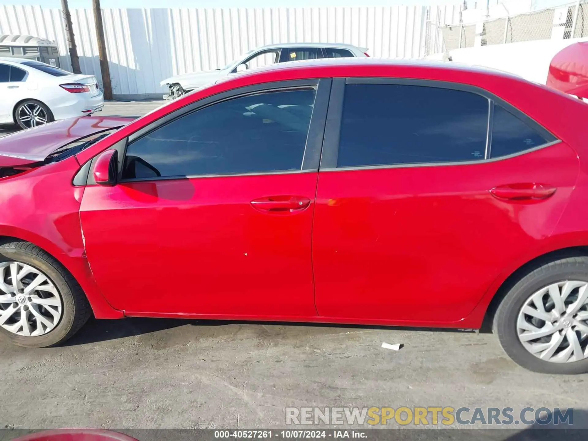 14 fotografías del automóvil dañado 5YFBURHE8KP888054 TOYOTA COROLLA 2019