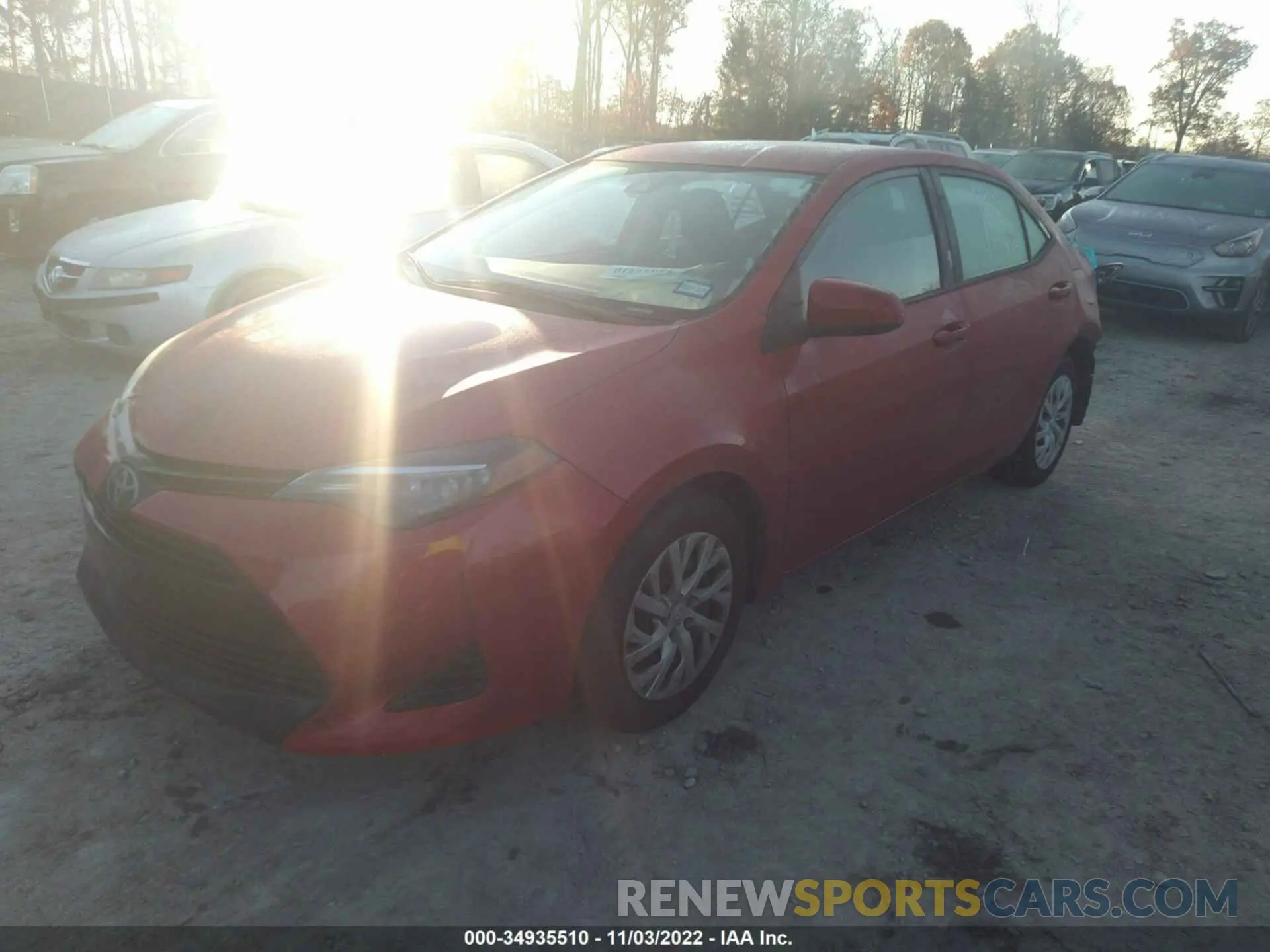 2 fotografías del automóvil dañado 5YFBURHE8KP888703 TOYOTA COROLLA 2019