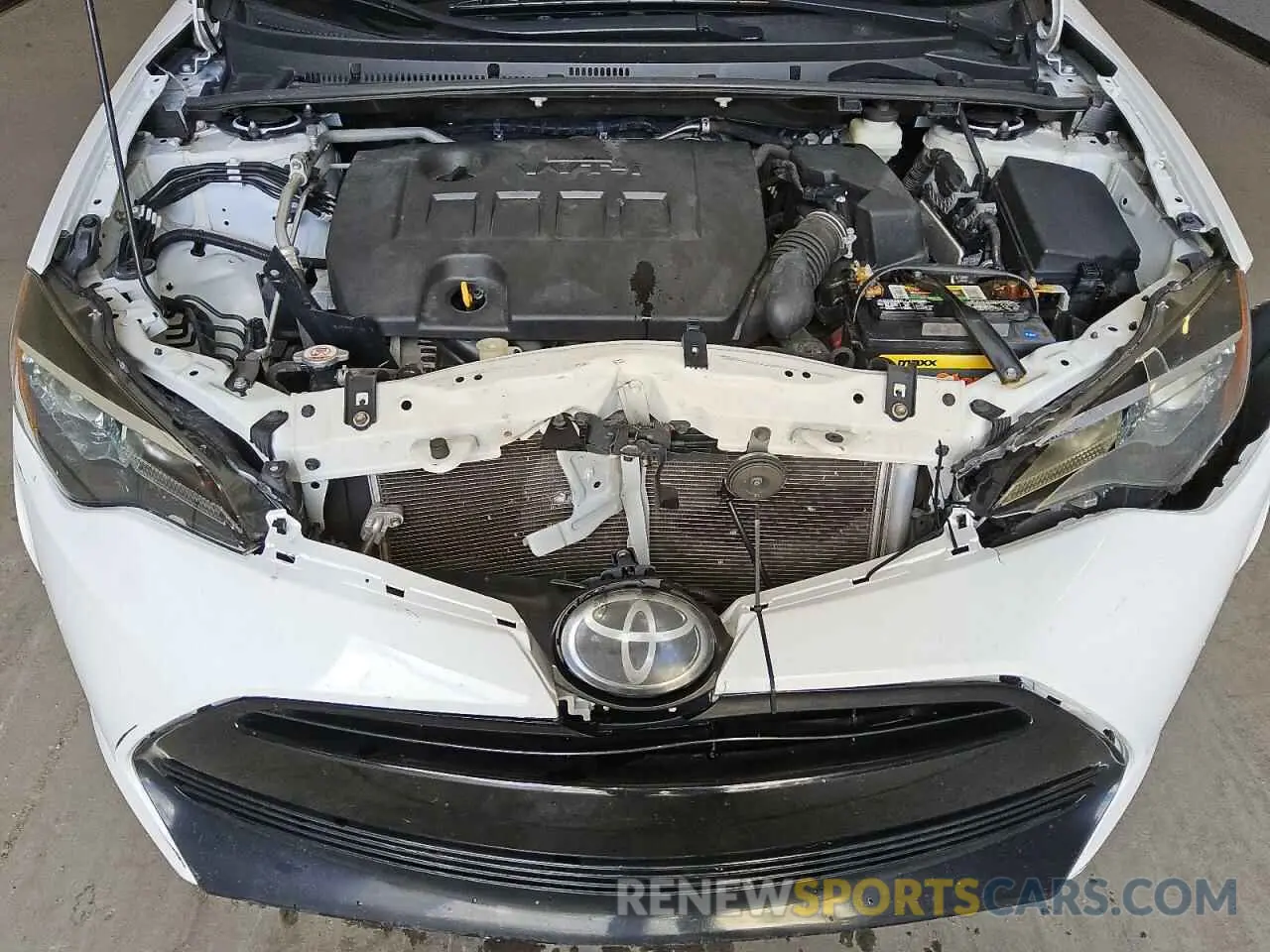 11 fotografías del automóvil dañado 5YFBURHE8KP894839 TOYOTA COROLLA 2019
