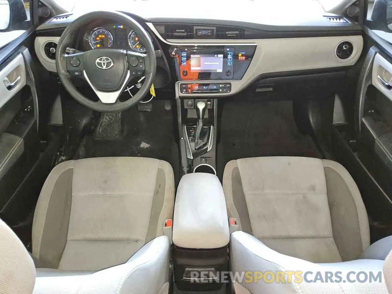 8 fotografías del automóvil dañado 5YFBURHE8KP894839 TOYOTA COROLLA 2019
