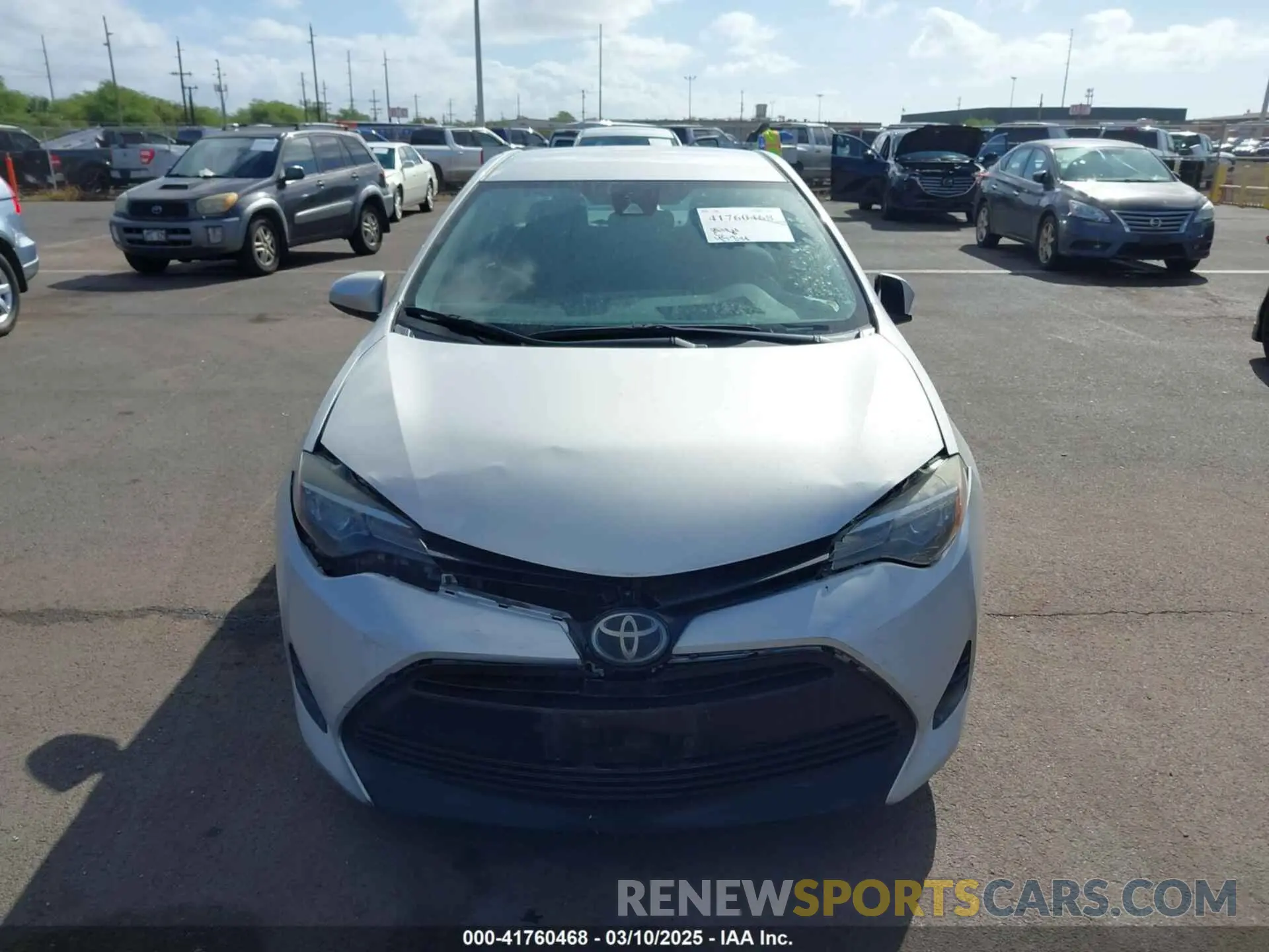 12 fotografías del automóvil dañado 5YFBURHE8KP904642 TOYOTA COROLLA 2019