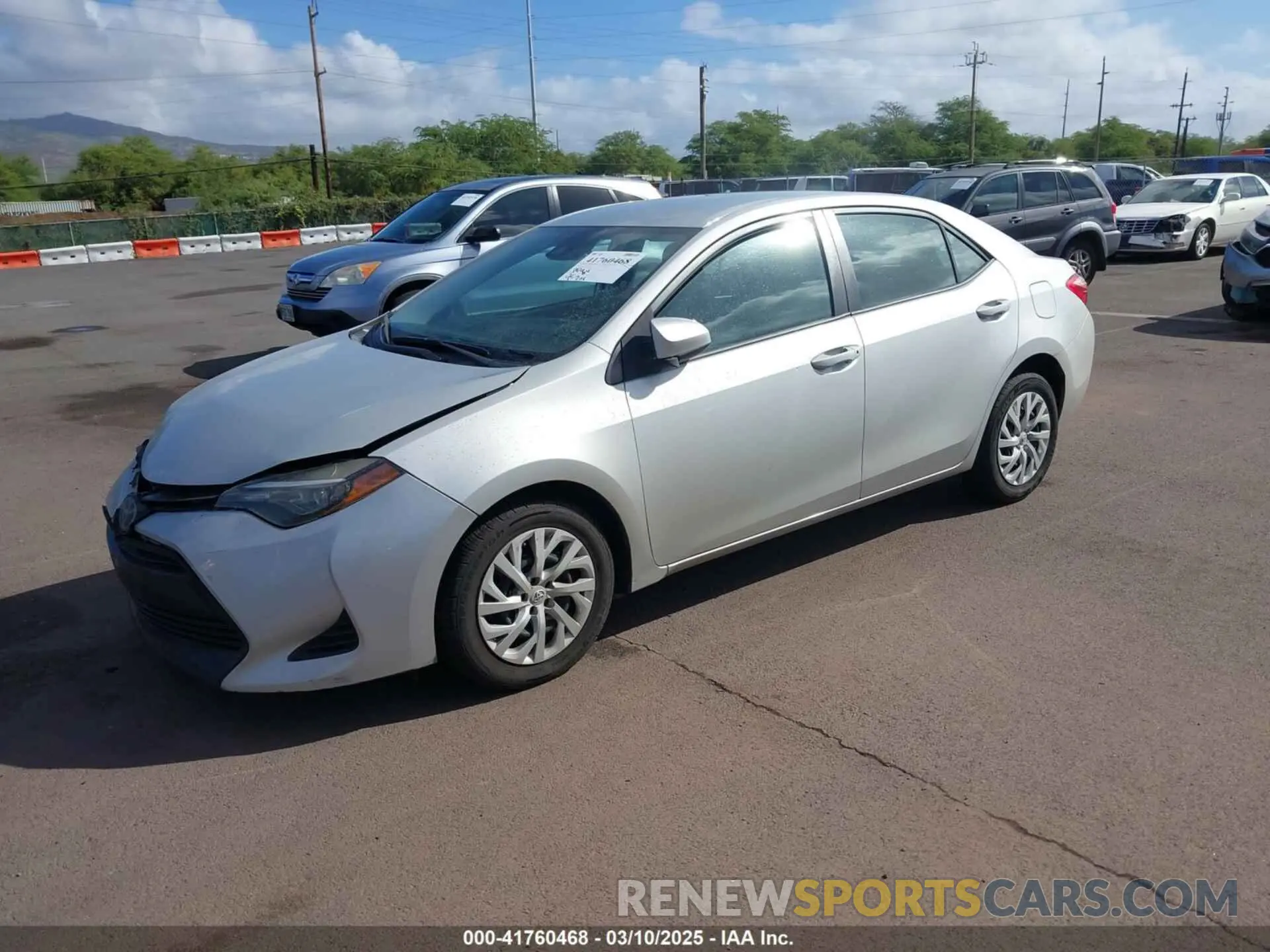 2 fotografías del automóvil dañado 5YFBURHE8KP904642 TOYOTA COROLLA 2019