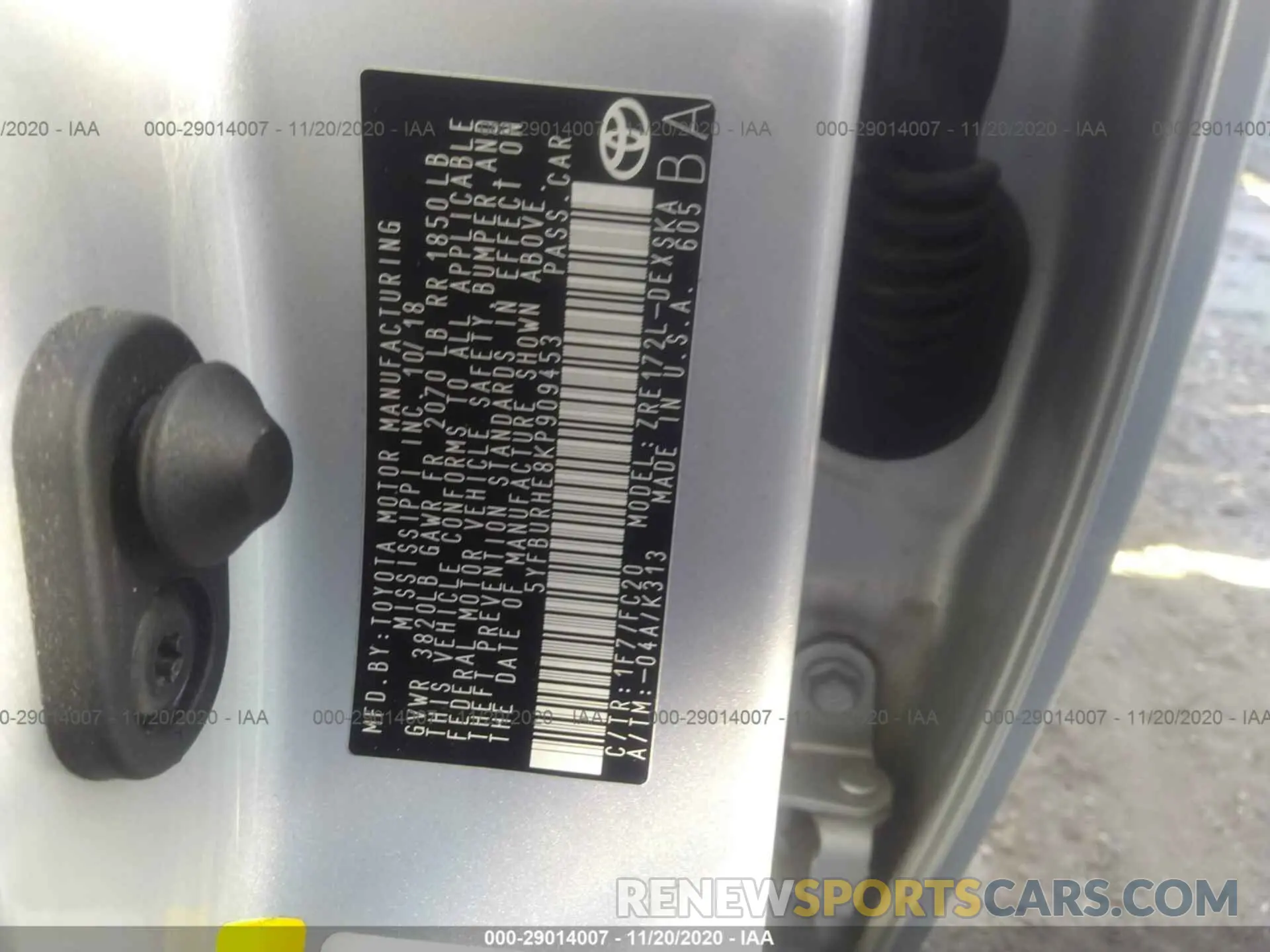 9 fotografías del automóvil dañado 5YFBURHE8KP909453 TOYOTA COROLLA 2019