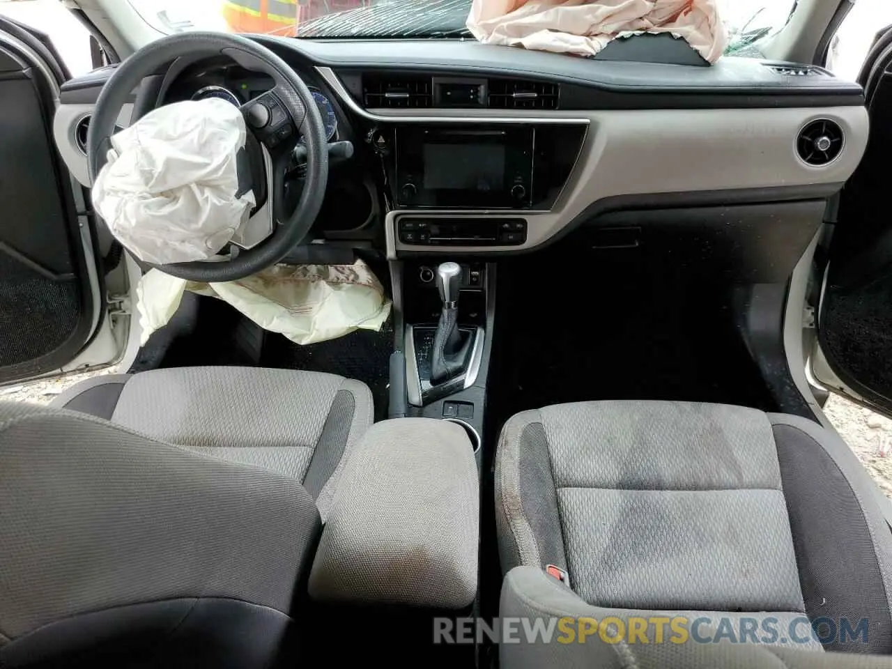 9 fotografías del automóvil dañado 5YFBURHE8KP913082 TOYOTA COROLLA 2019