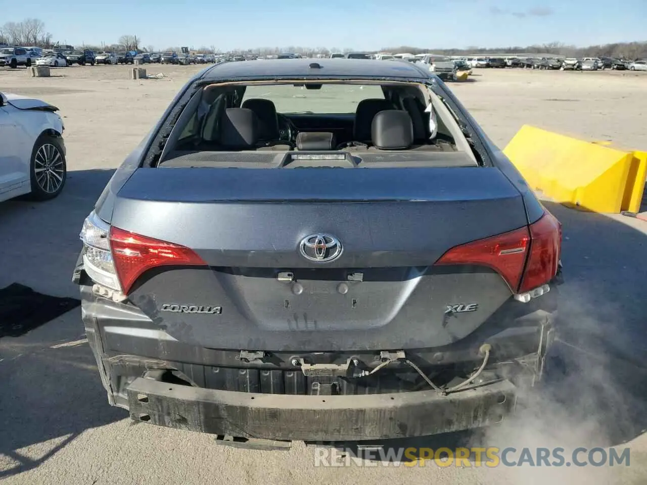 6 fotografías del automóvil dañado 5YFBURHE8KP918203 TOYOTA COROLLA 2019