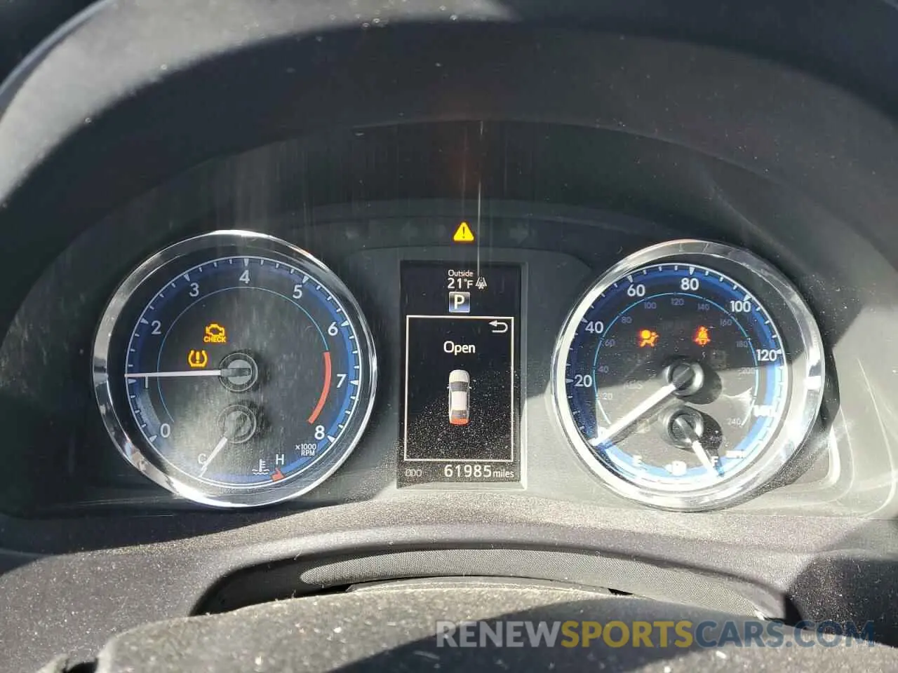 9 fotografías del automóvil dañado 5YFBURHE8KP918203 TOYOTA COROLLA 2019