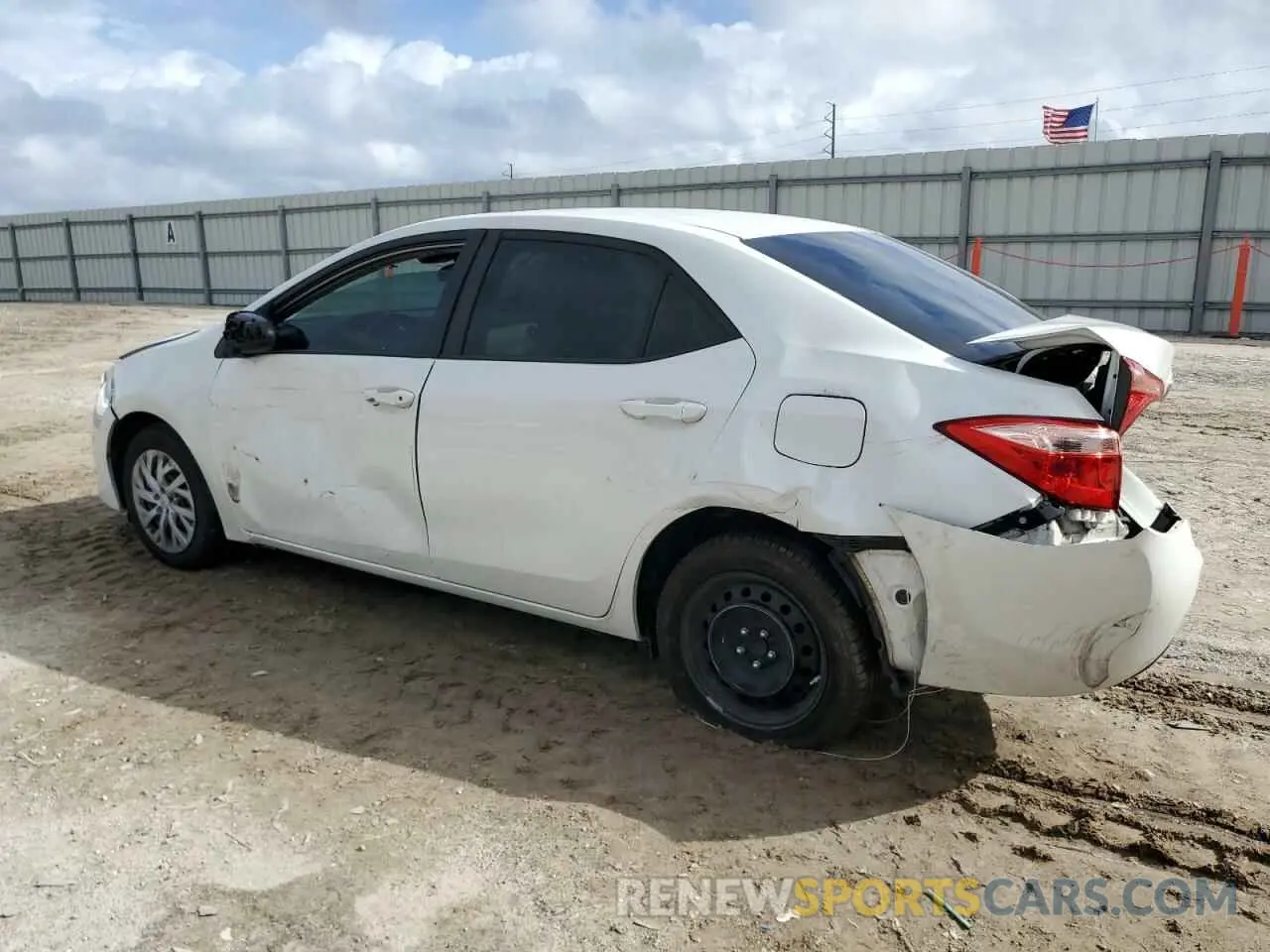 2 fotografías del automóvil dañado 5YFBURHE8KP919707 TOYOTA COROLLA 2019