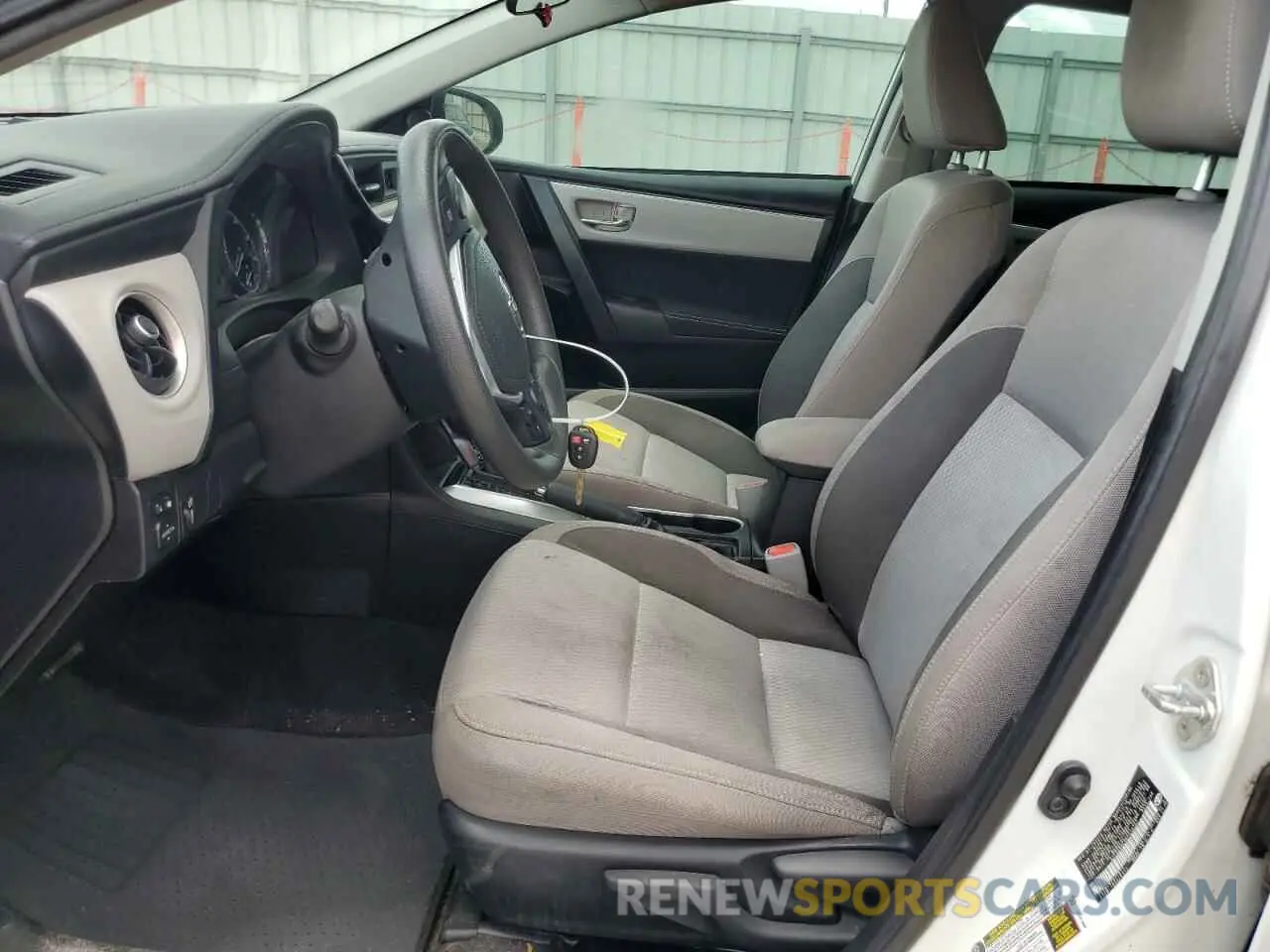 7 fotografías del automóvil dañado 5YFBURHE8KP919707 TOYOTA COROLLA 2019