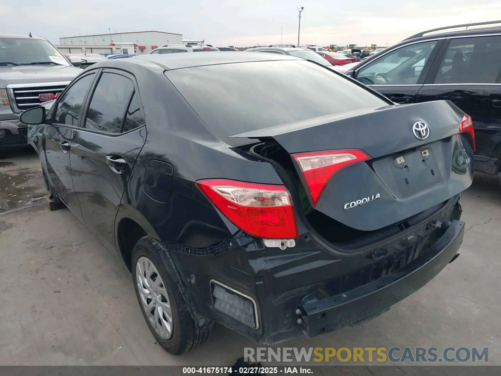 3 fotografías del automóvil dañado 5YFBURHE8KP927967 TOYOTA COROLLA 2019