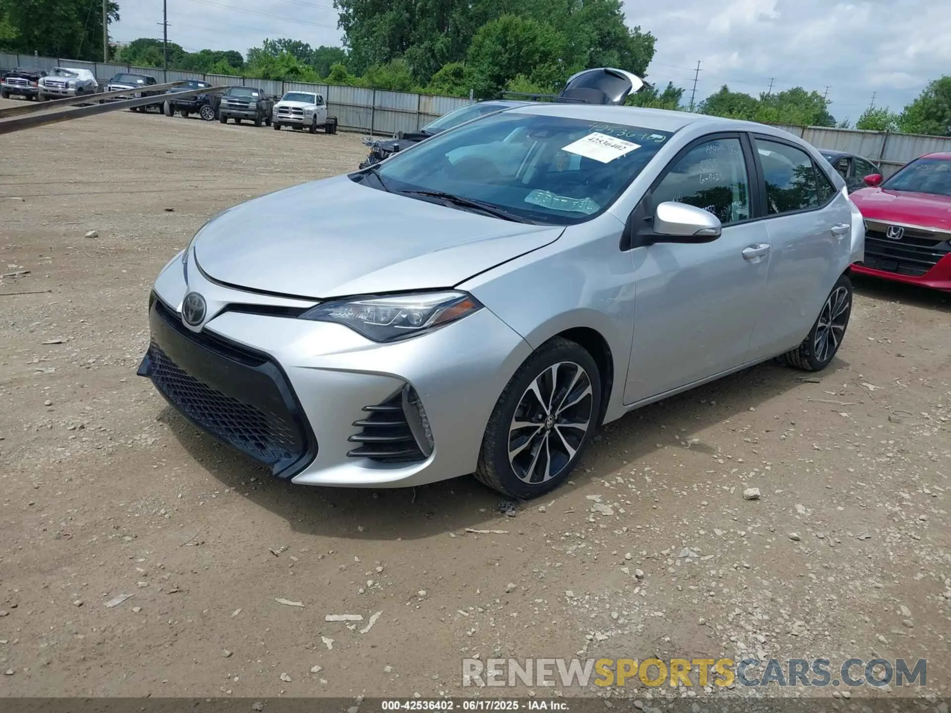 2 fotografías del automóvil dañado 5YFBURHE8KP928942 TOYOTA COROLLA 2019