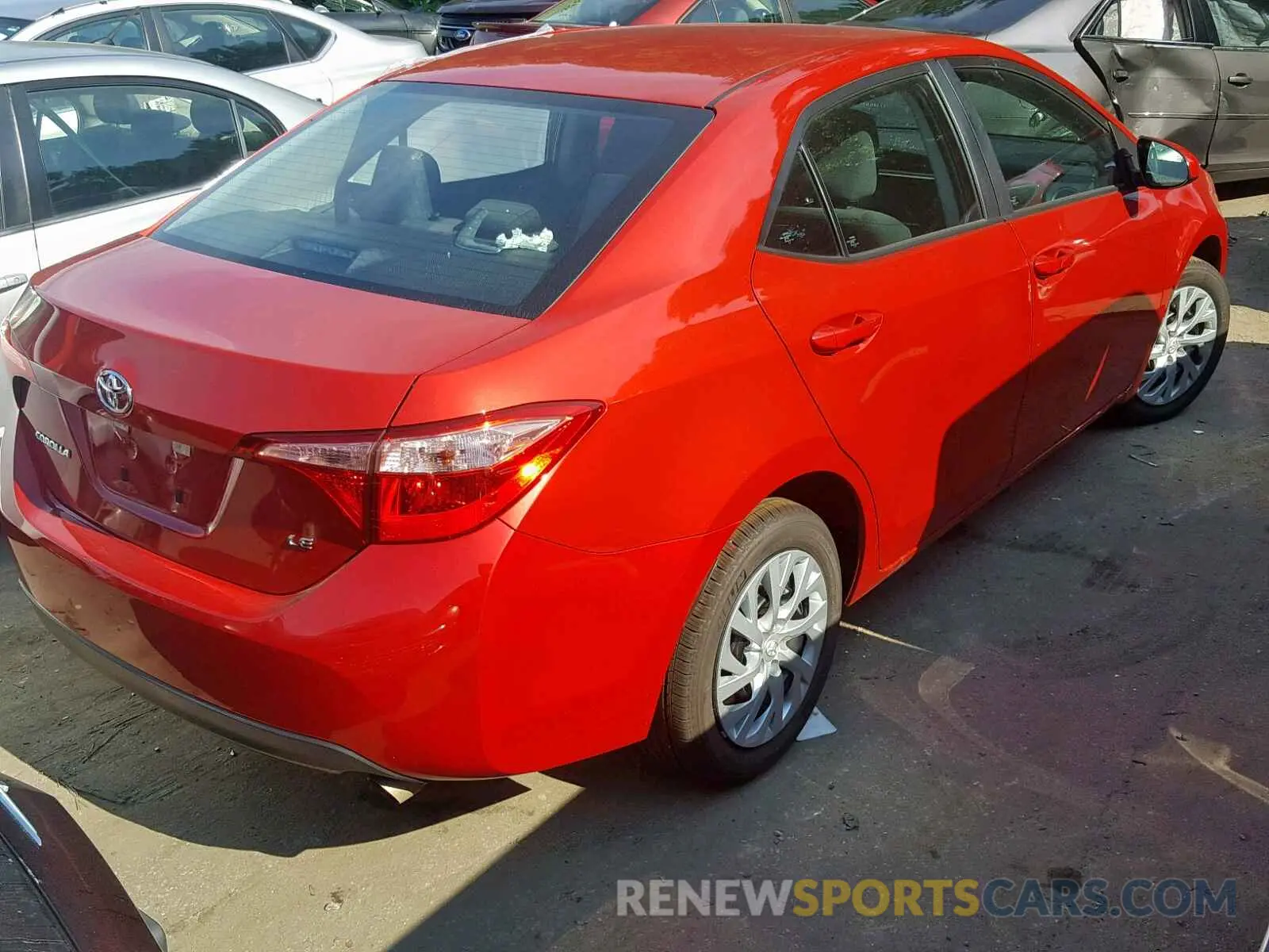 4 fotografías del automóvil dañado 5YFBURHE8KP935759 TOYOTA COROLLA 2019