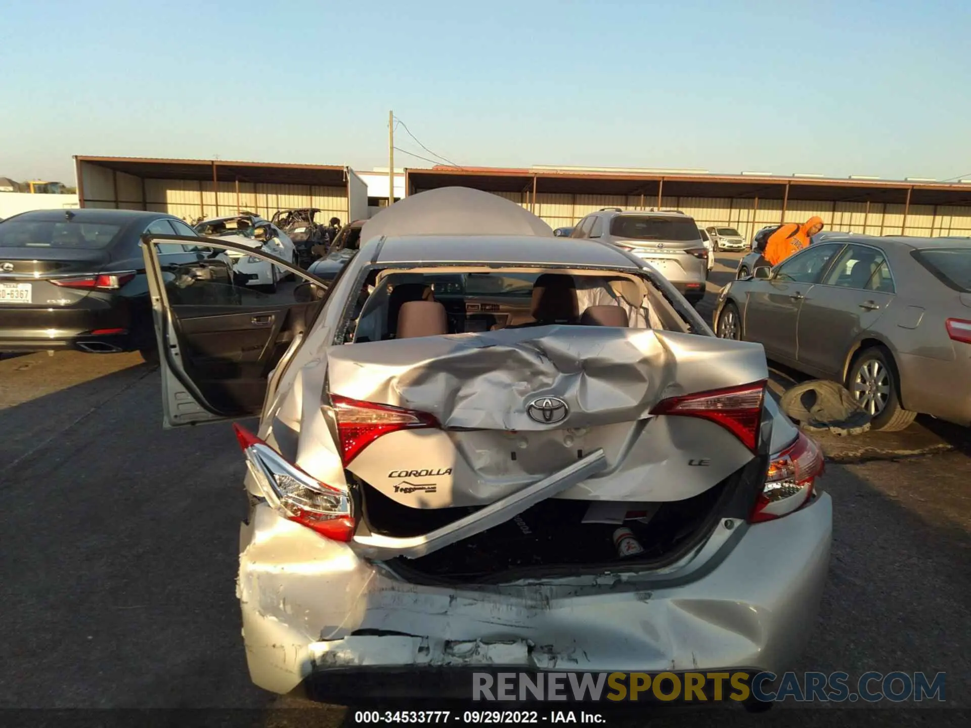 6 fotografías del automóvil dañado 5YFBURHE8KP939925 TOYOTA COROLLA 2019