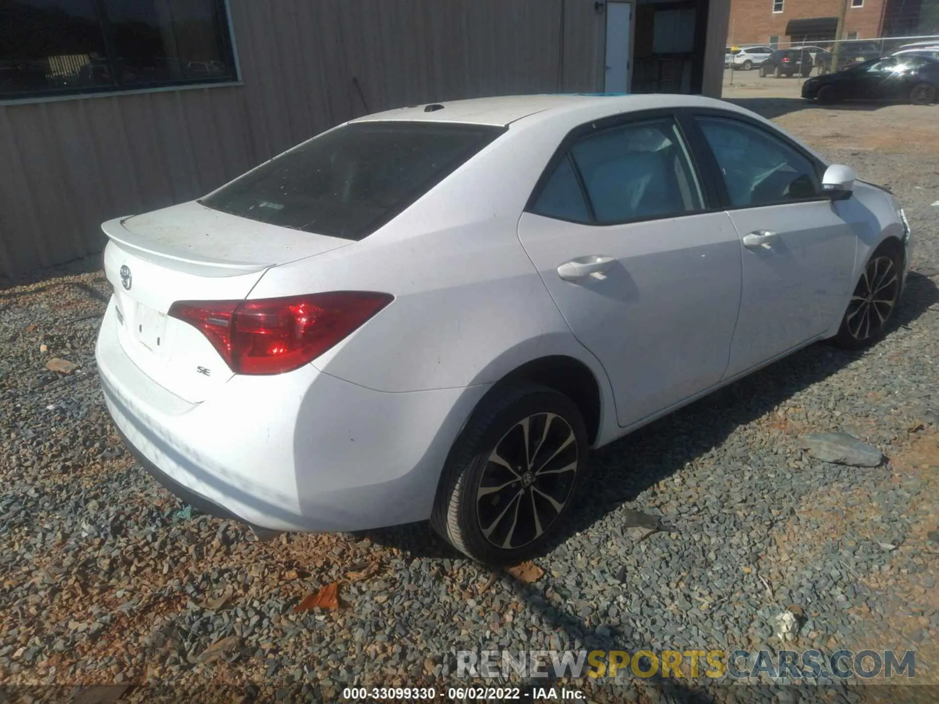 4 fotografías del automóvil dañado 5YFBURHE9KP868508 TOYOTA COROLLA 2019