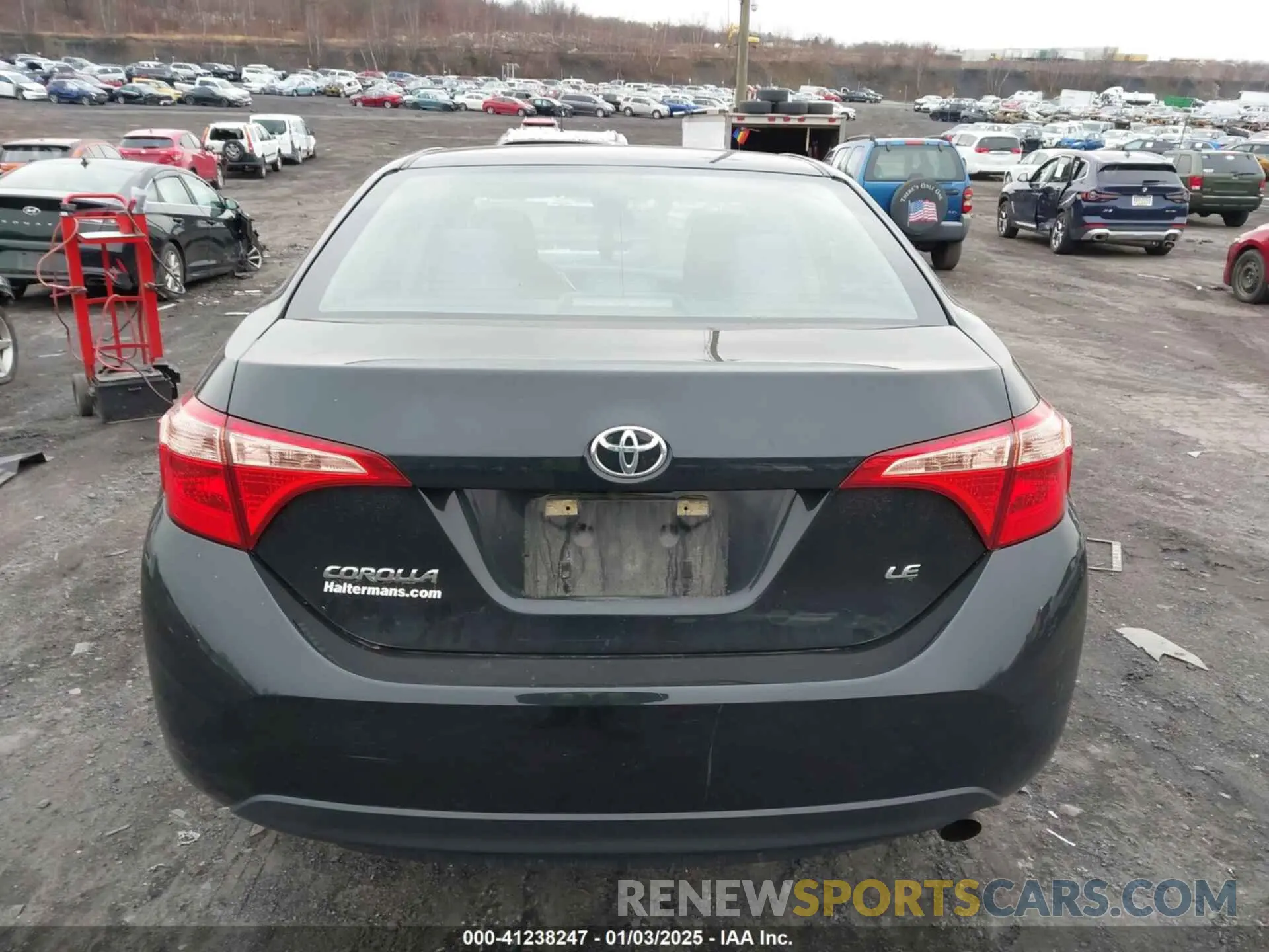 16 fotografías del automóvil dañado 5YFBURHE9KP870243 TOYOTA COROLLA 2019