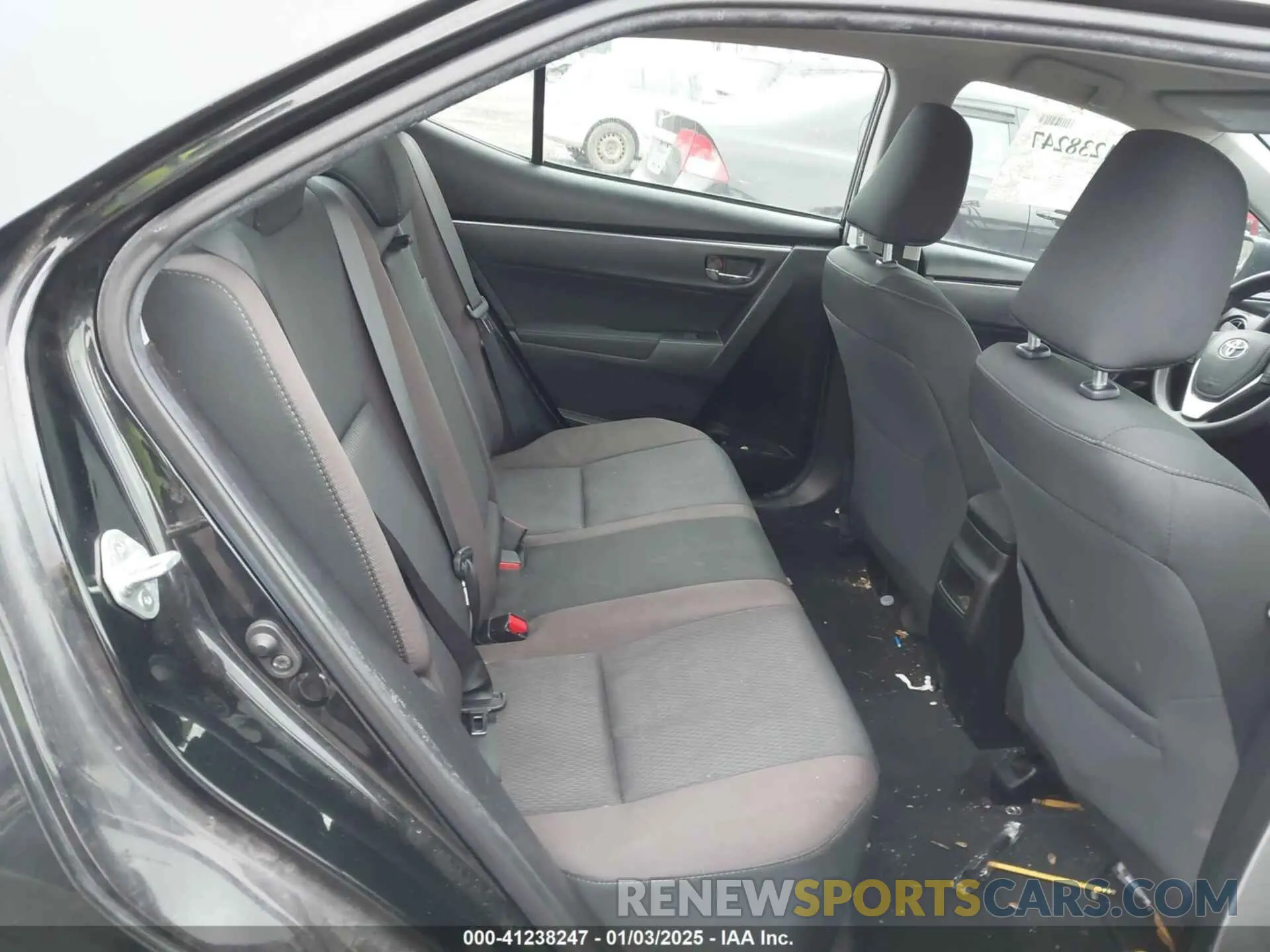 8 fotografías del automóvil dañado 5YFBURHE9KP870243 TOYOTA COROLLA 2019