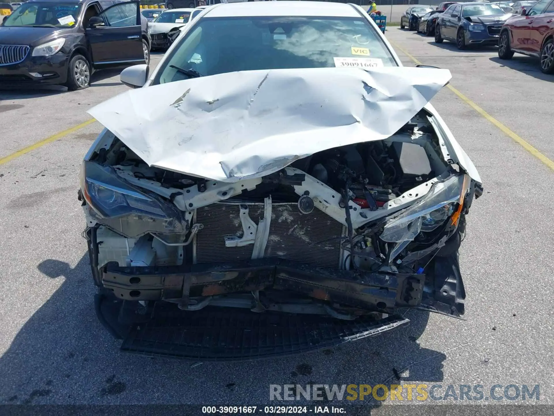 12 fotografías del automóvil dañado 5YFBURHE9KP878228 TOYOTA COROLLA 2019