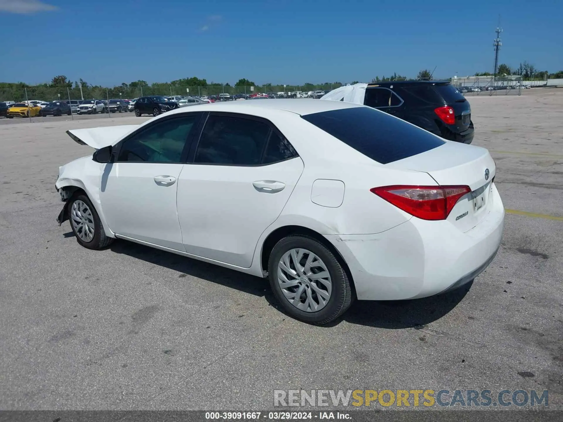 3 fotografías del automóvil dañado 5YFBURHE9KP878228 TOYOTA COROLLA 2019