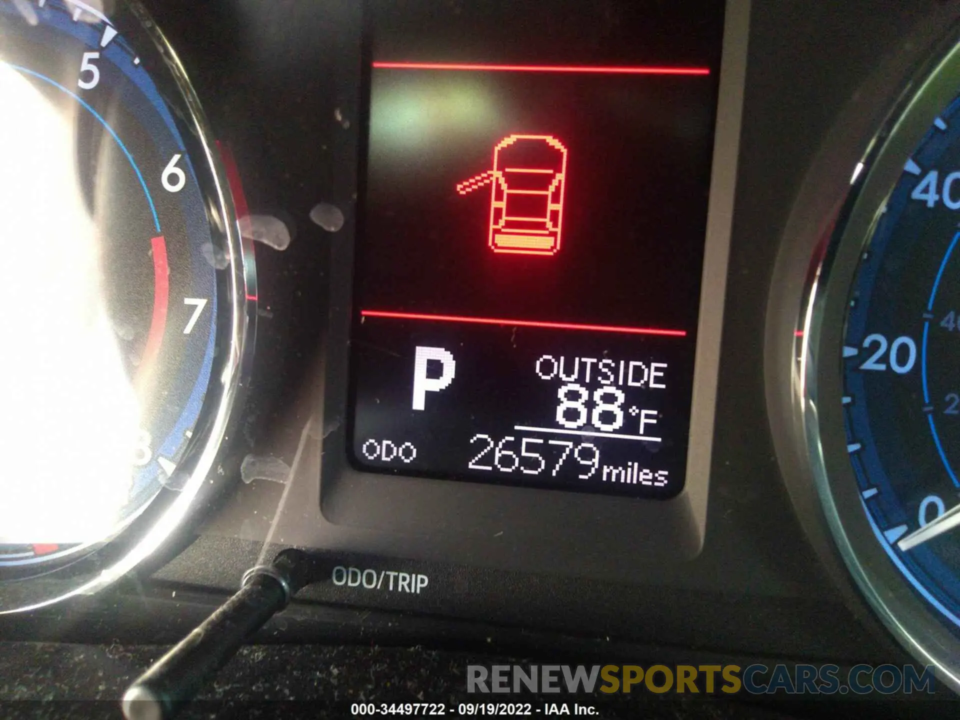 7 fotografías del automóvil dañado 5YFBURHE9KP879654 TOYOTA COROLLA 2019