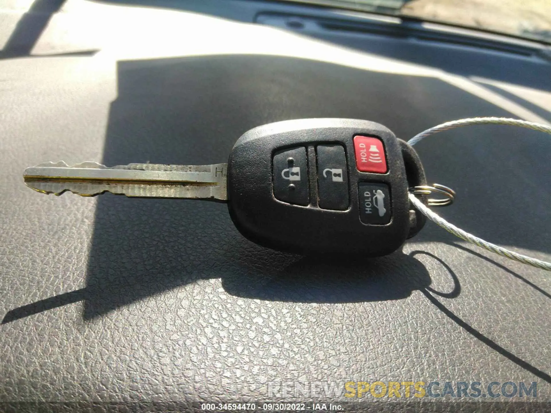 11 fotografías del automóvil dañado 5YFBURHE9KP881713 TOYOTA COROLLA 2019