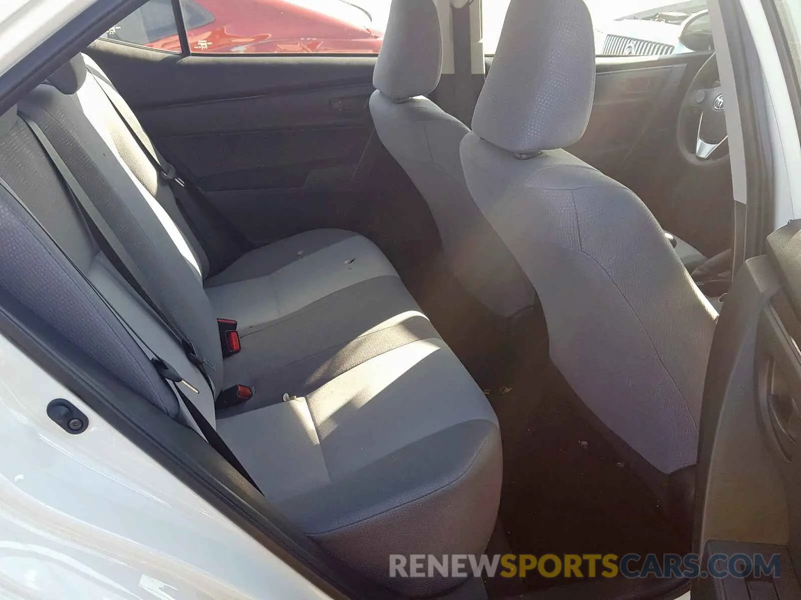 6 fotografías del automóvil dañado 5YFBURHE9KP882392 TOYOTA COROLLA 2019