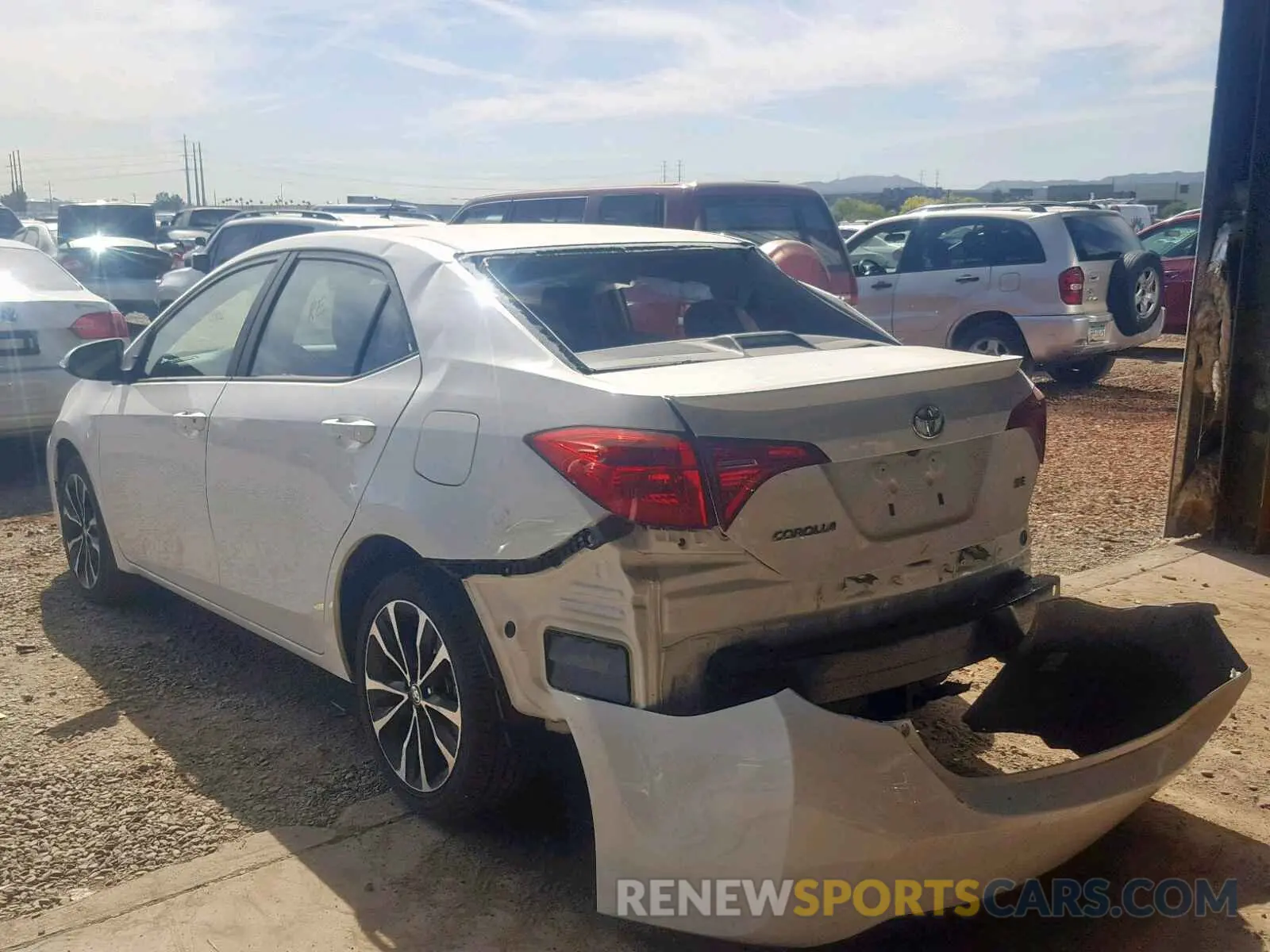 3 fotografías del automóvil dañado 5YFBURHE9KP884627 TOYOTA COROLLA 2019
