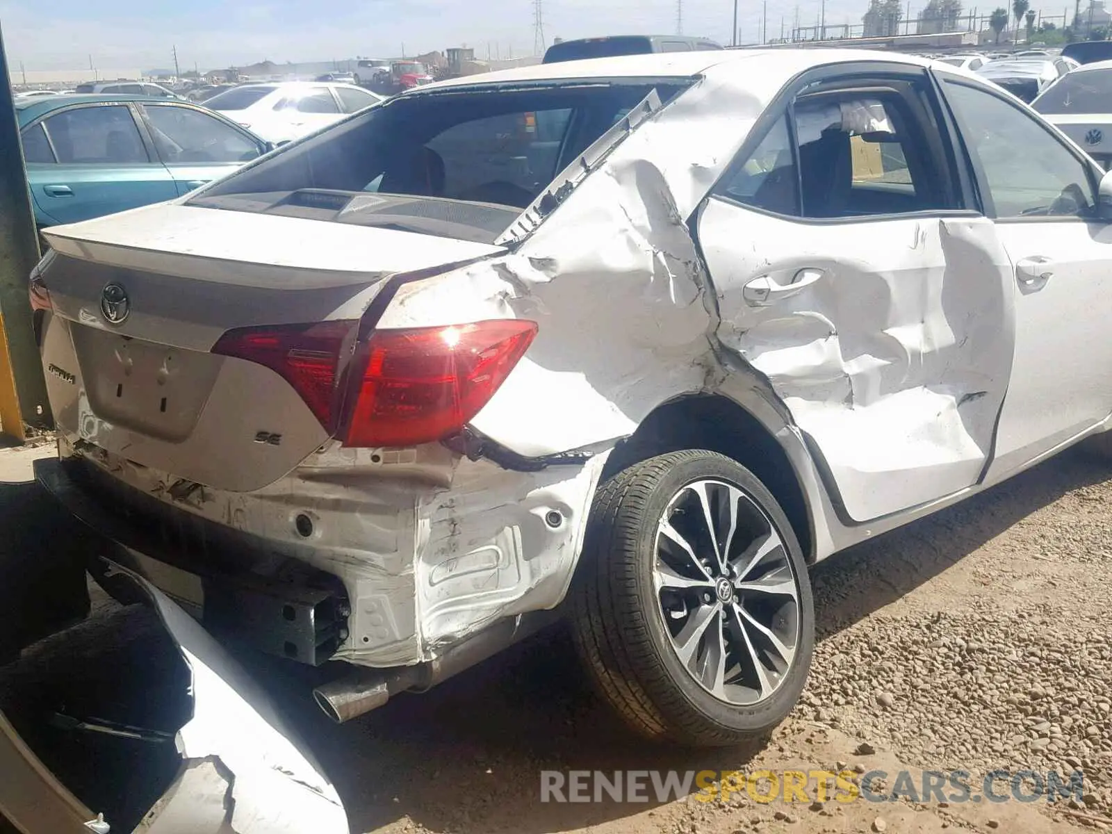 9 fotografías del automóvil dañado 5YFBURHE9KP884627 TOYOTA COROLLA 2019