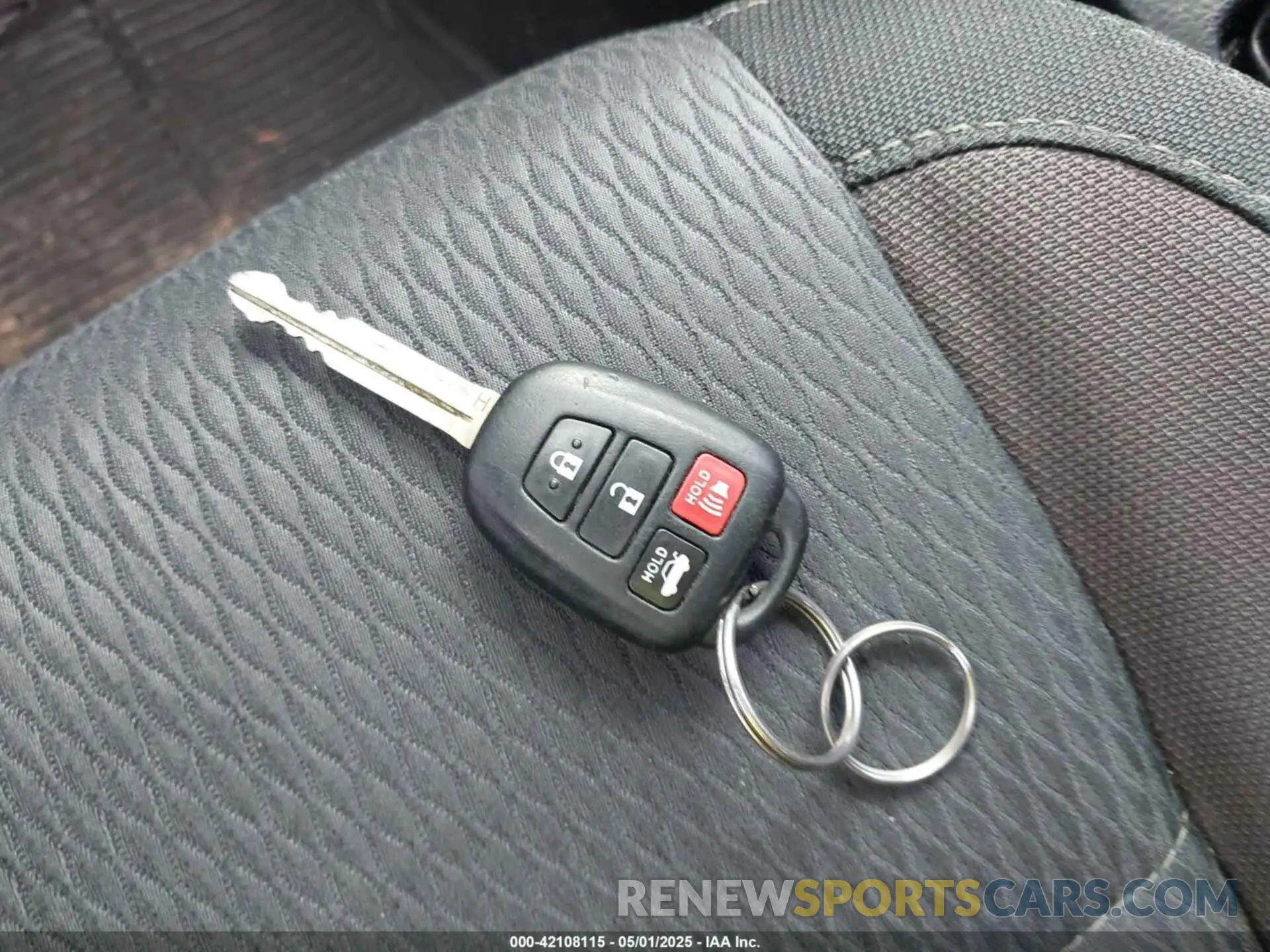 11 fotografías del automóvil dañado 5YFBURHE9KP886488 TOYOTA COROLLA 2019