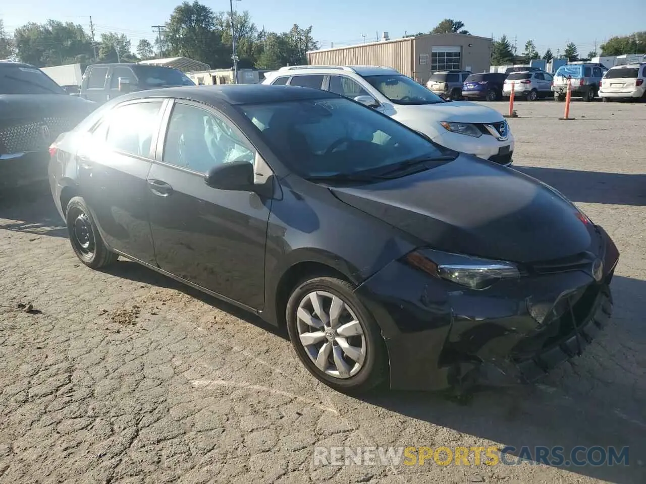 4 fotografías del automóvil dañado 5YFBURHE9KP886670 TOYOTA COROLLA 2019