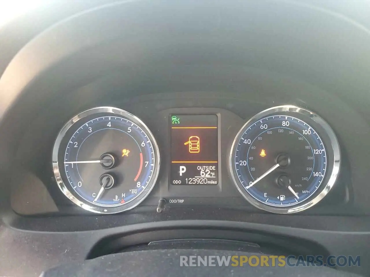 9 fotografías del automóvil dañado 5YFBURHE9KP886670 TOYOTA COROLLA 2019